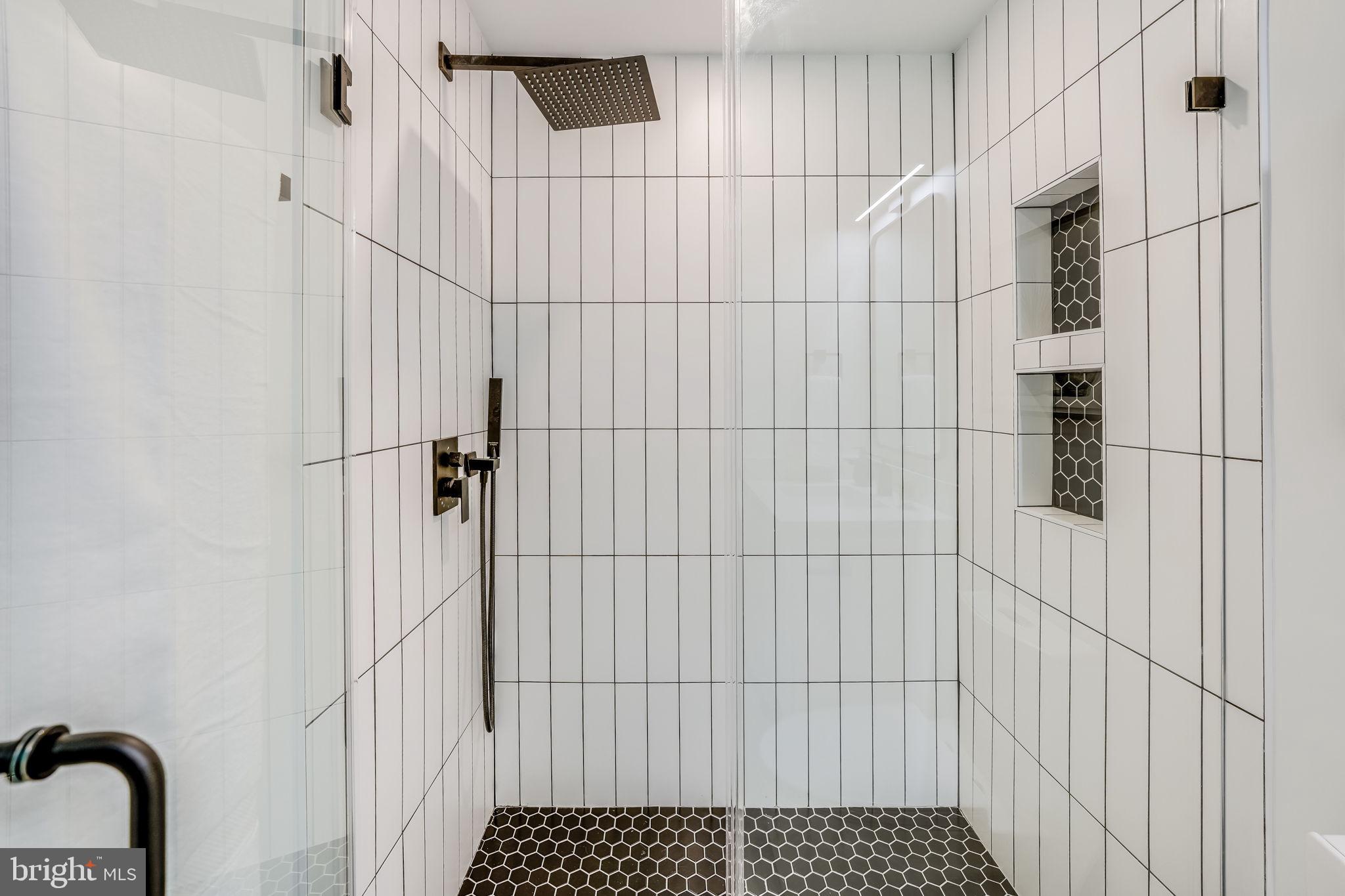 BUFFALO HILL - Residential