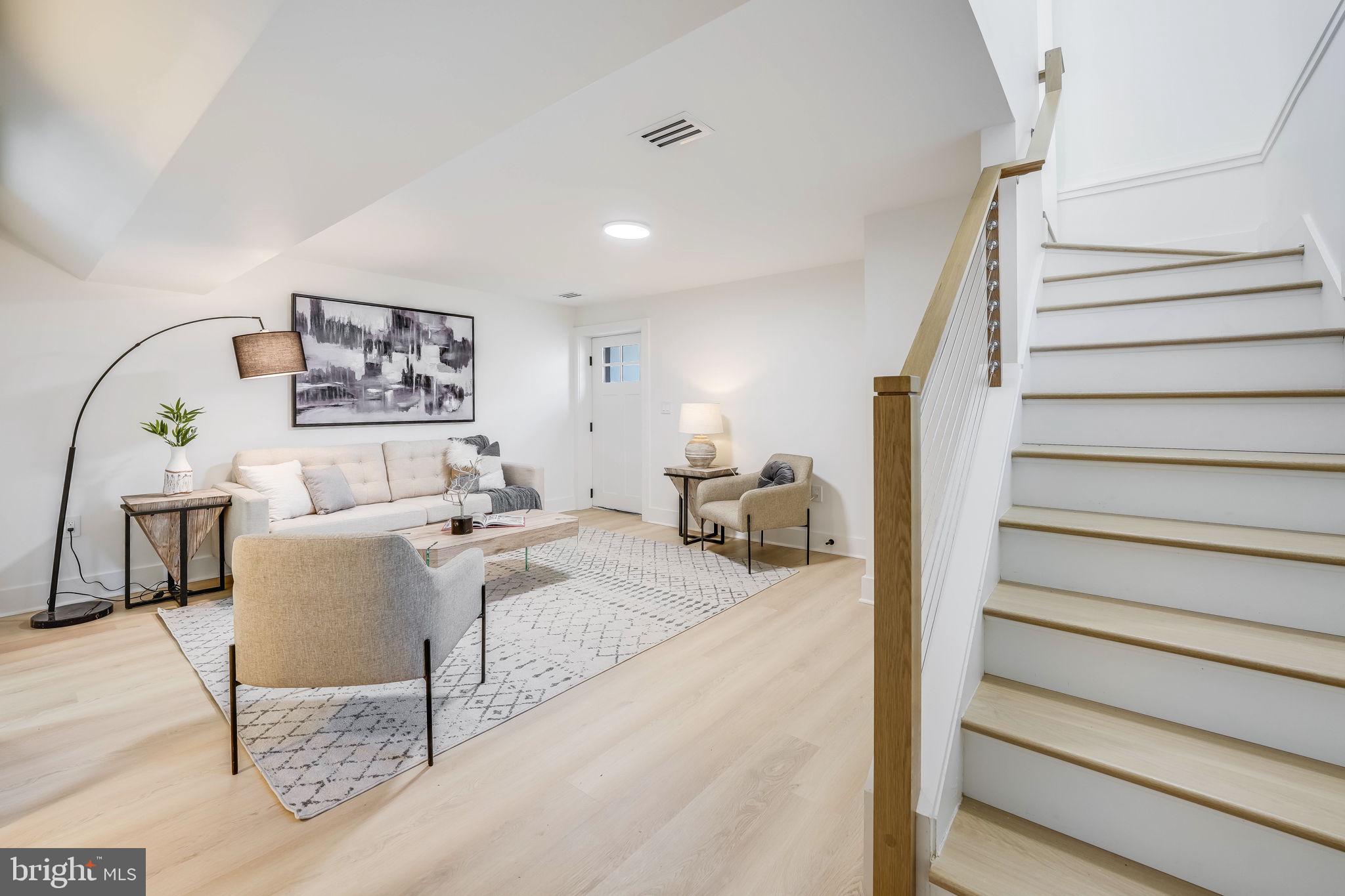 BUFFALO HILL - Residential