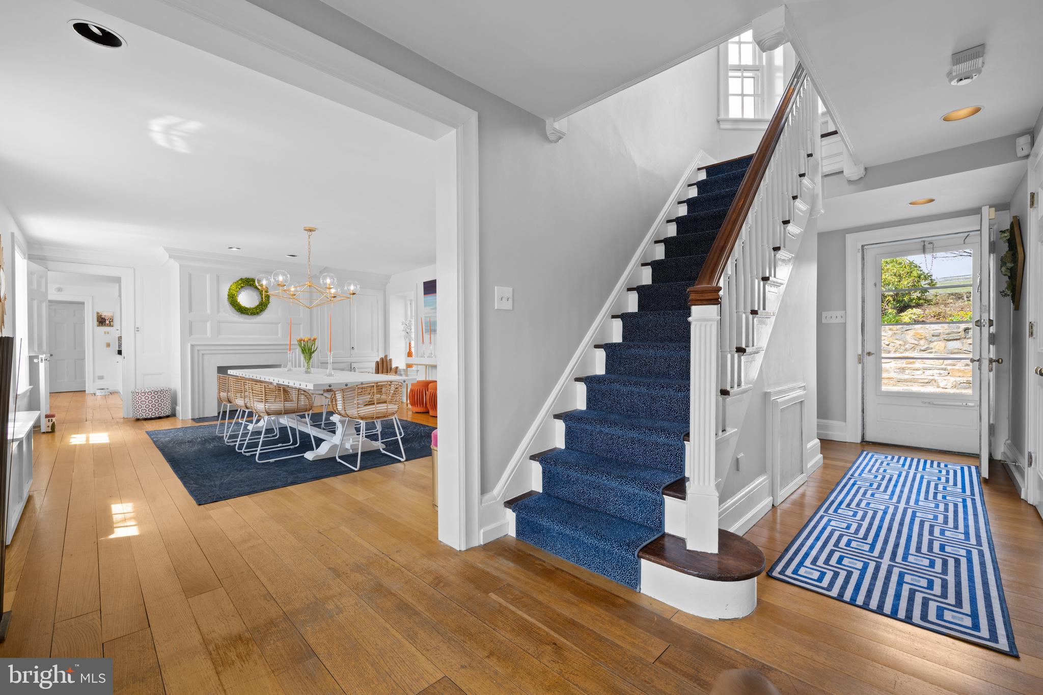 RADNOR HUNT - Residential