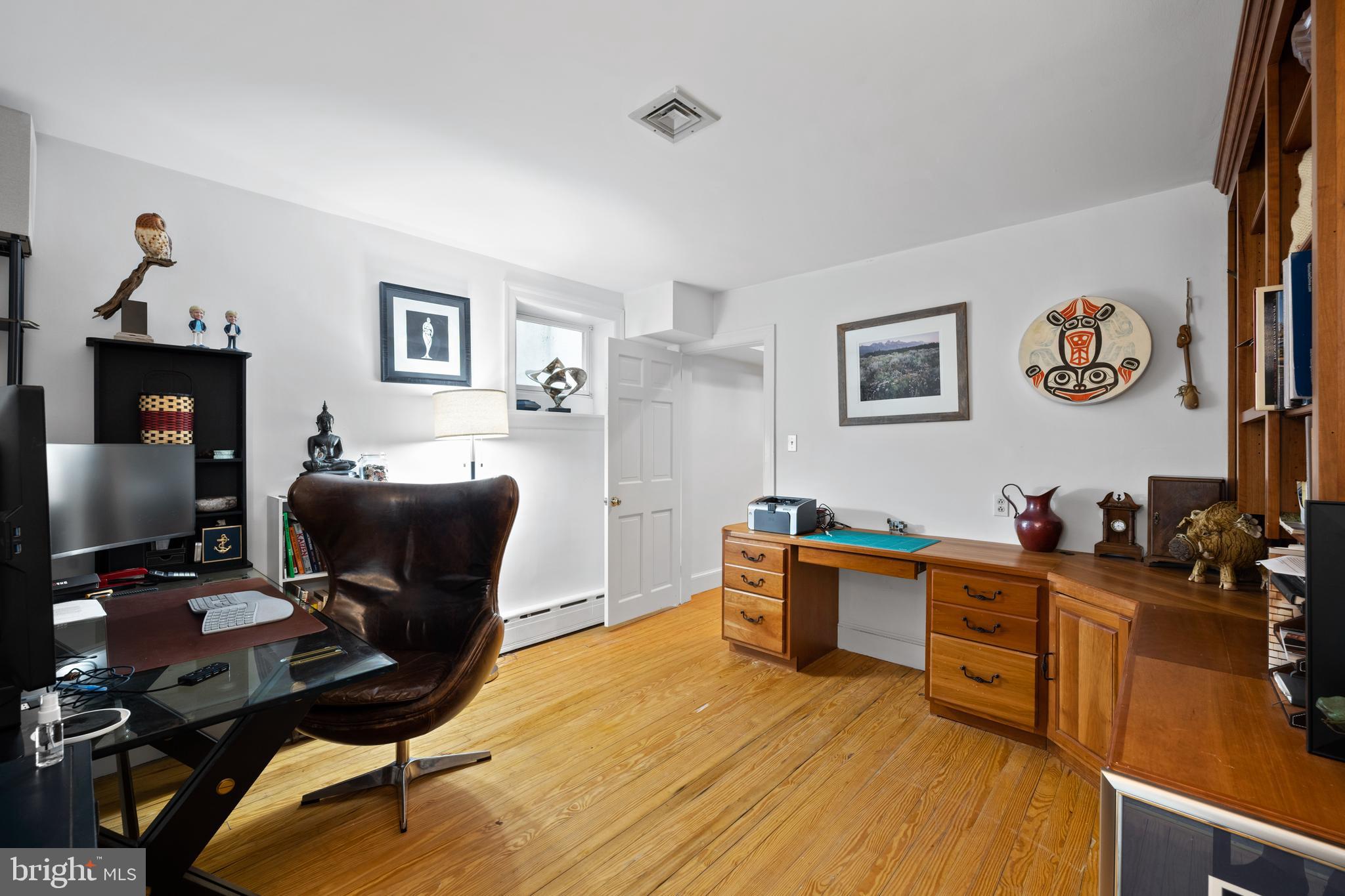 RADNOR HUNT - Residential