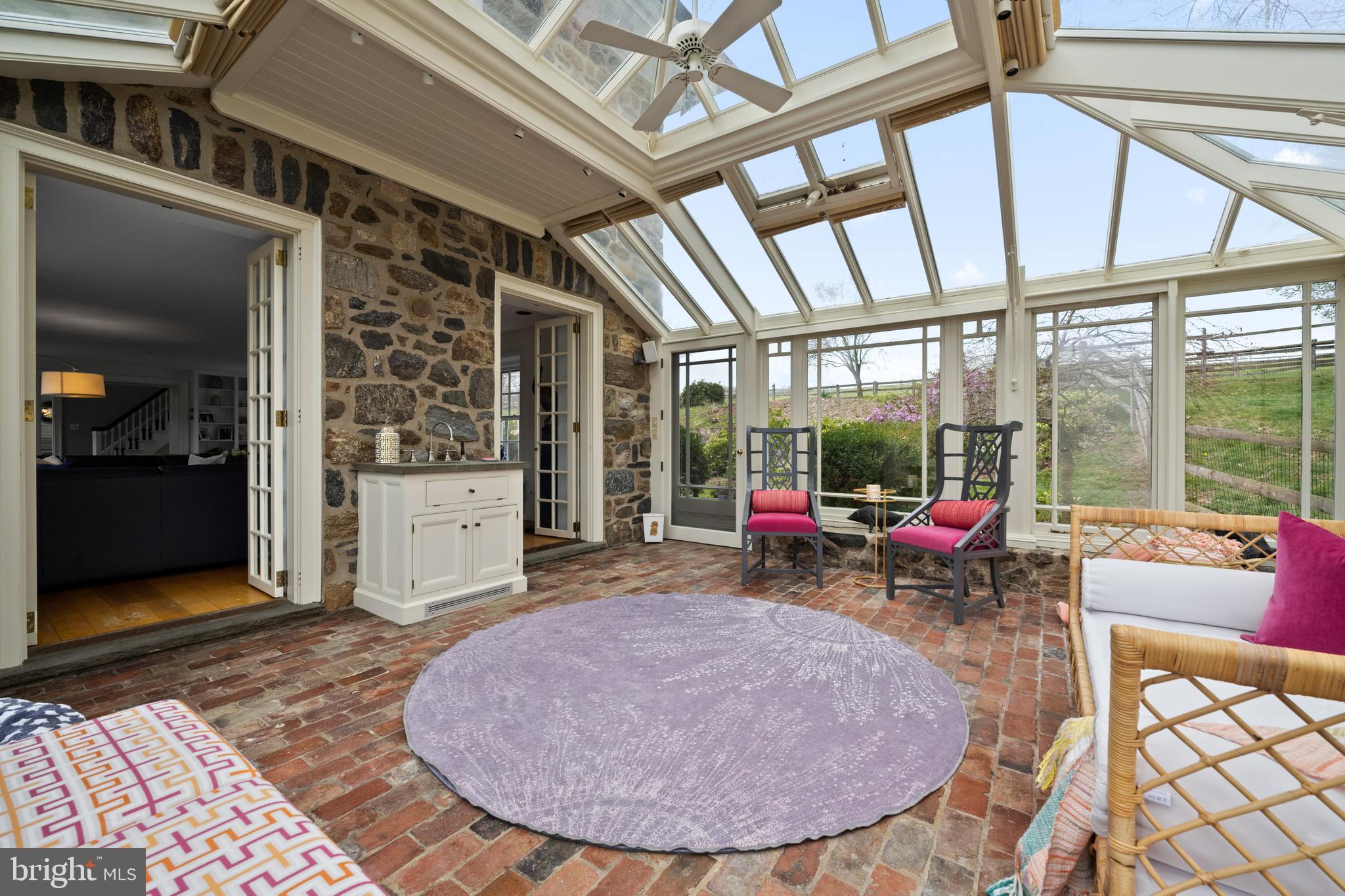 RADNOR HUNT - Residential