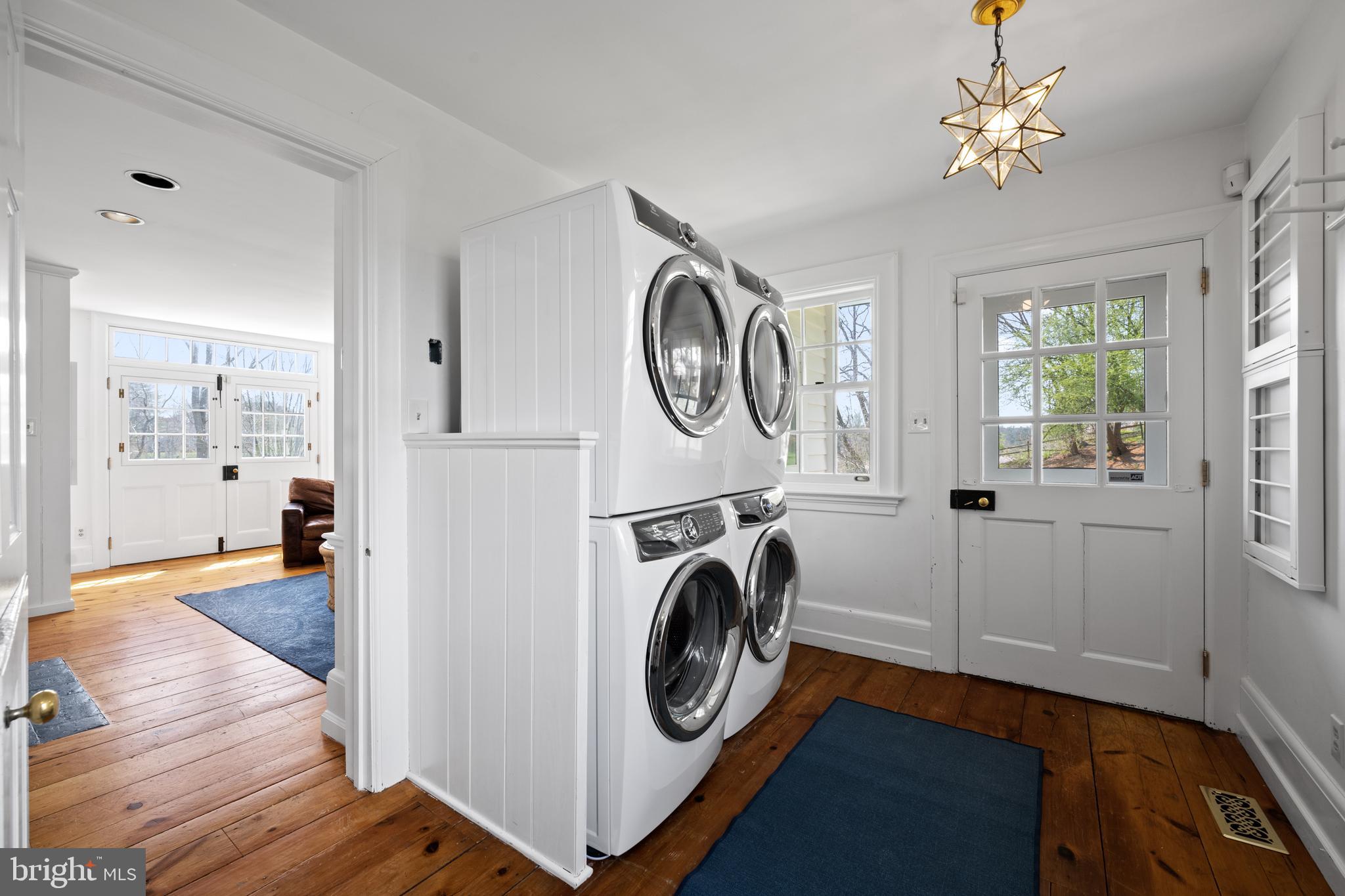 RADNOR HUNT - Residential