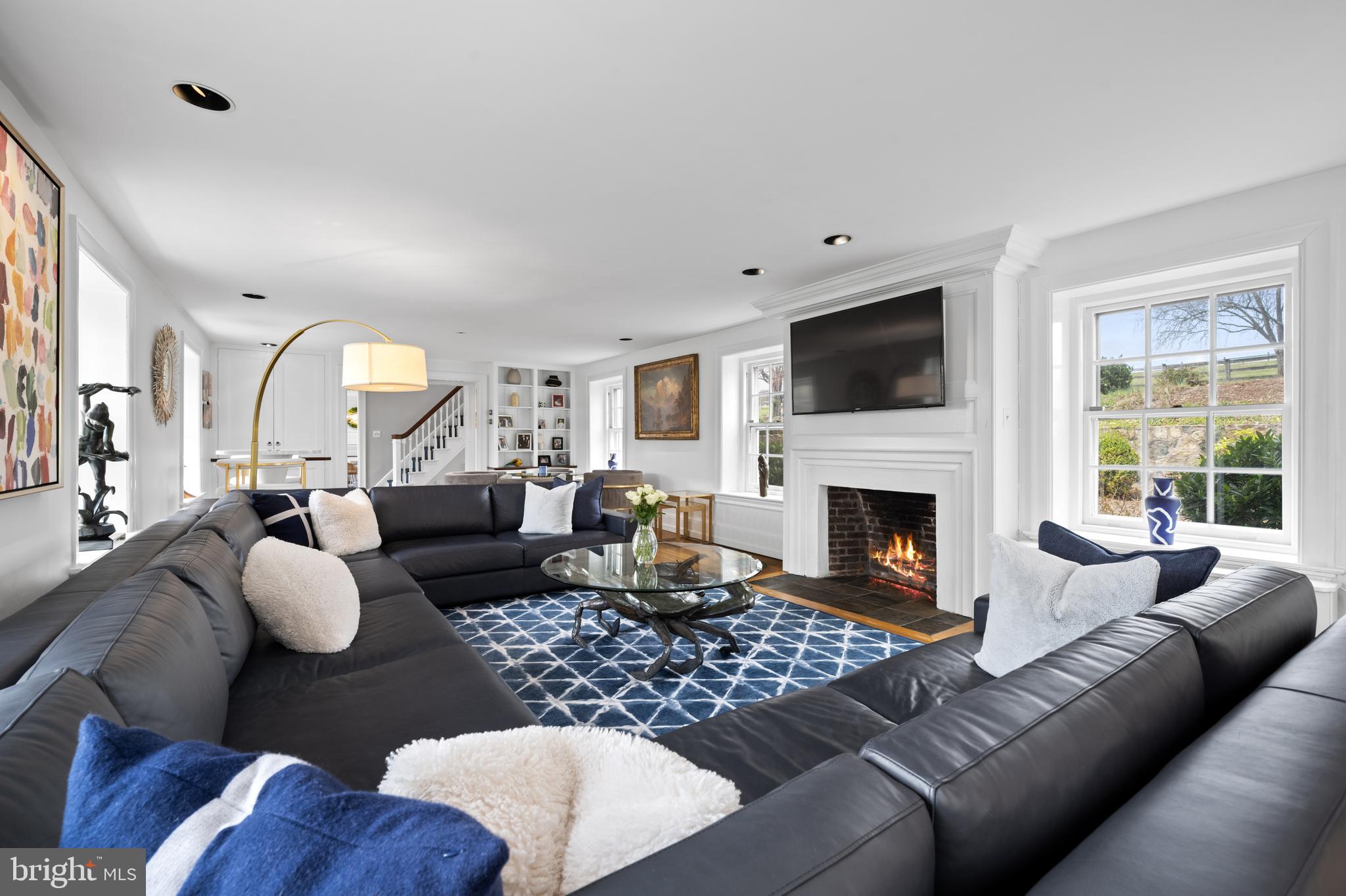 RADNOR HUNT - Residential