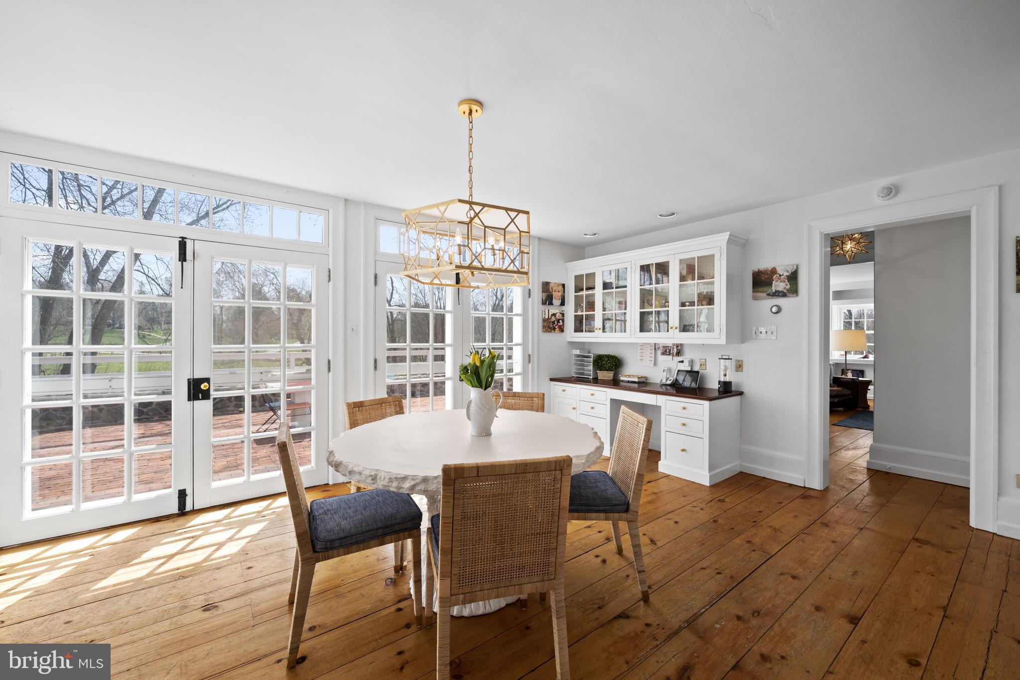 RADNOR HUNT - Residential