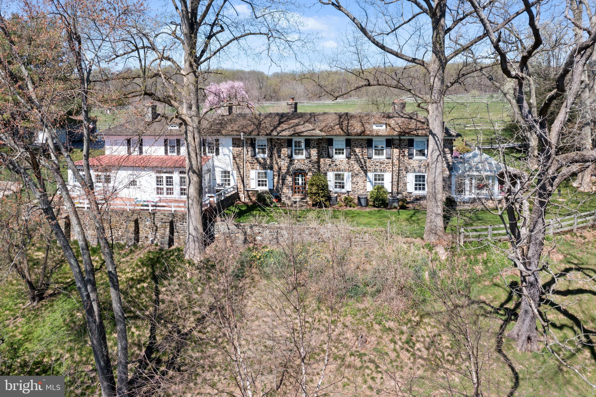 RADNOR HUNT - Residential