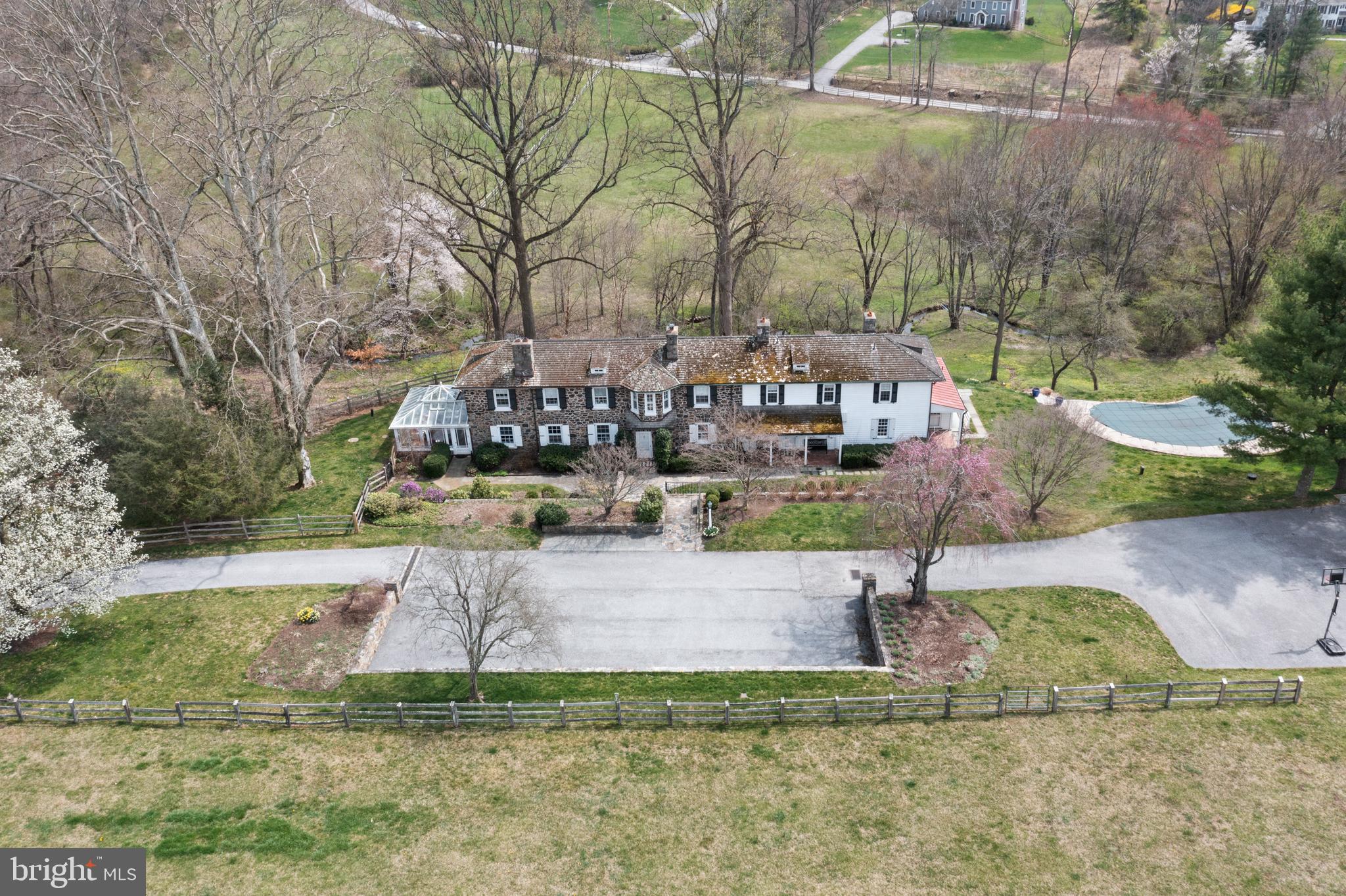 RADNOR HUNT - Residential