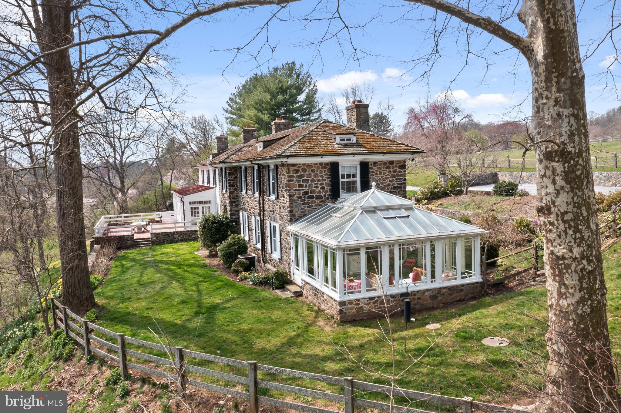 RADNOR HUNT - Residential