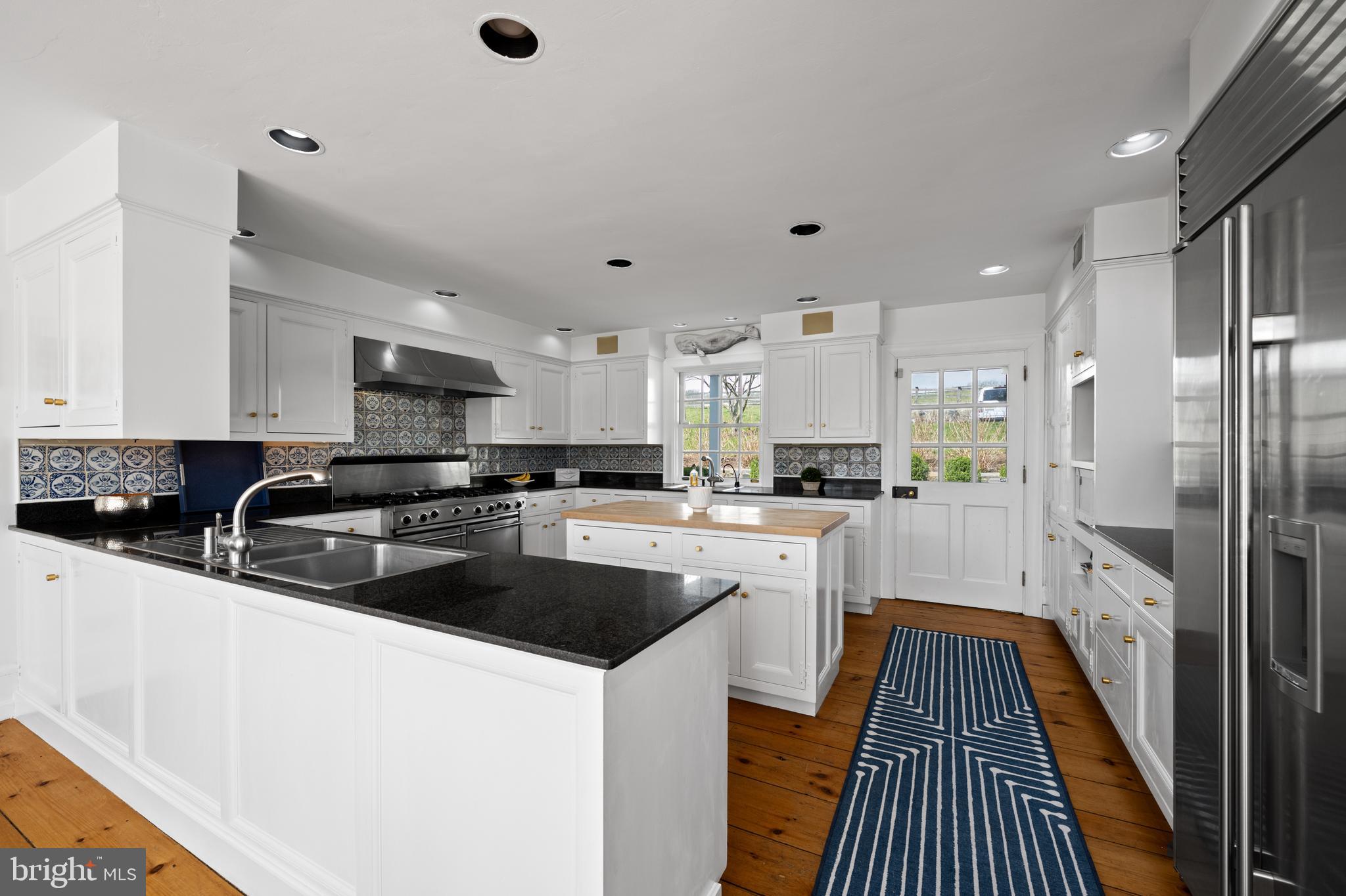 RADNOR HUNT - Residential