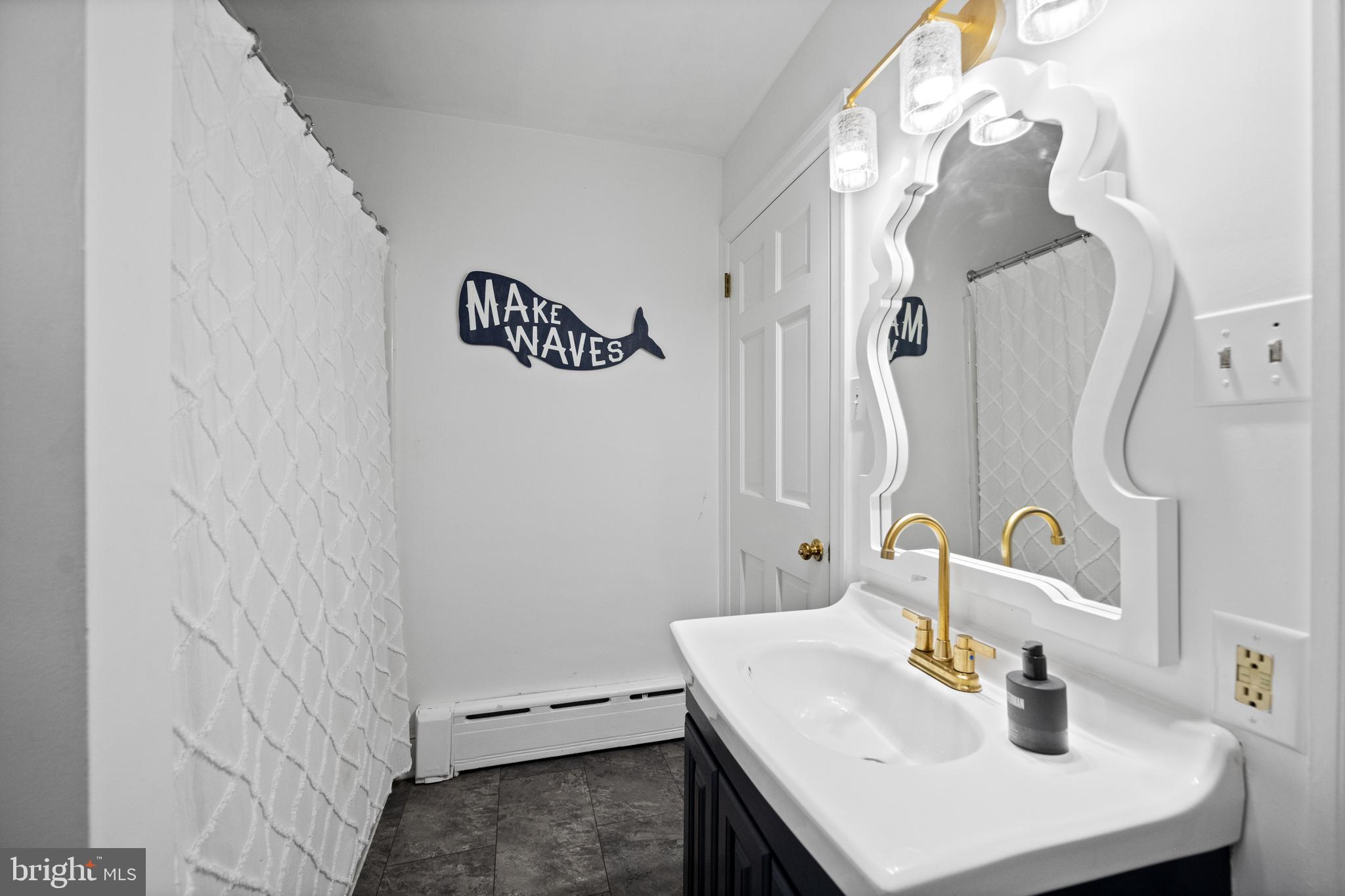 RADNOR HUNT - Residential