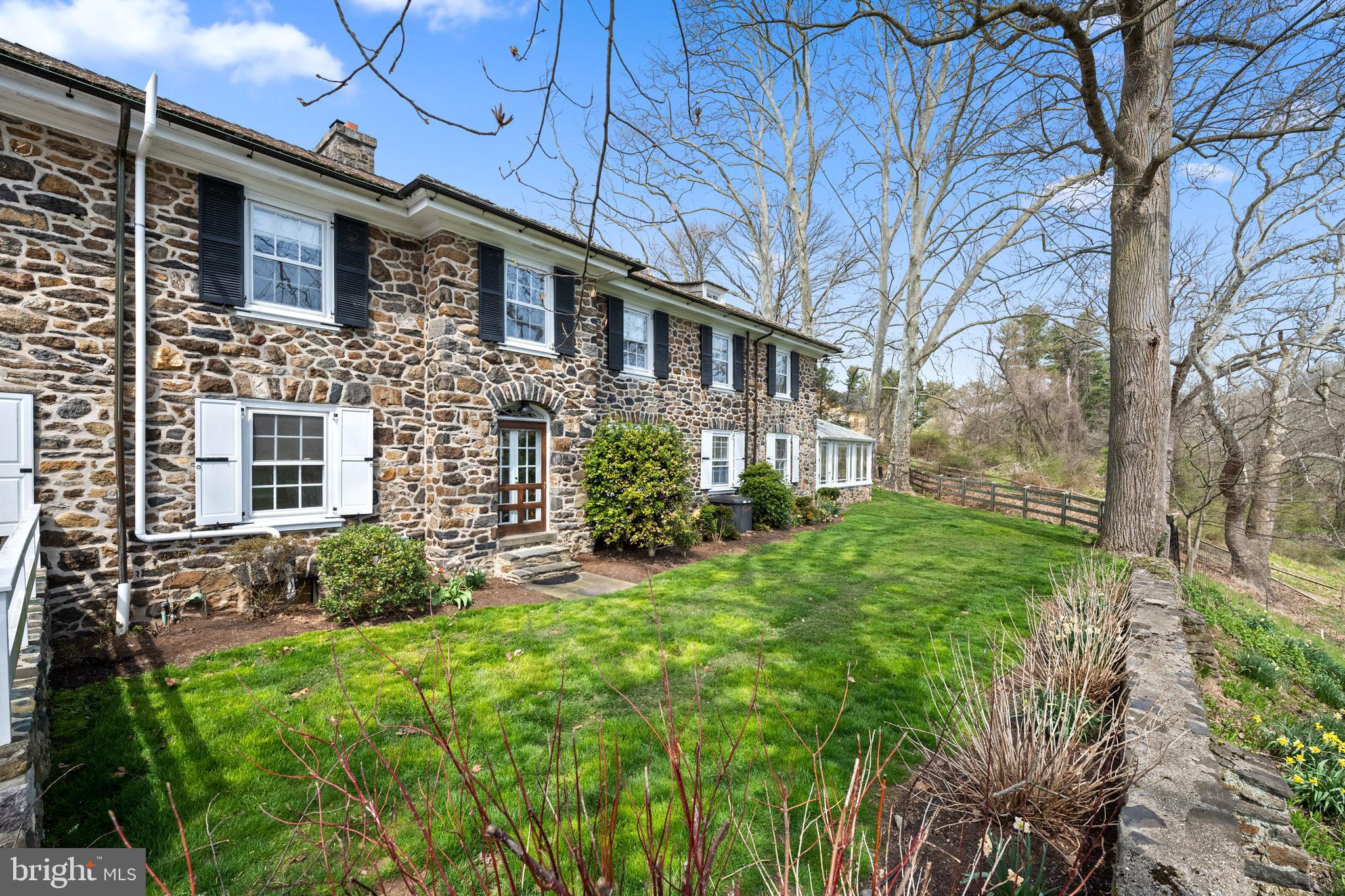 RADNOR HUNT - Residential
