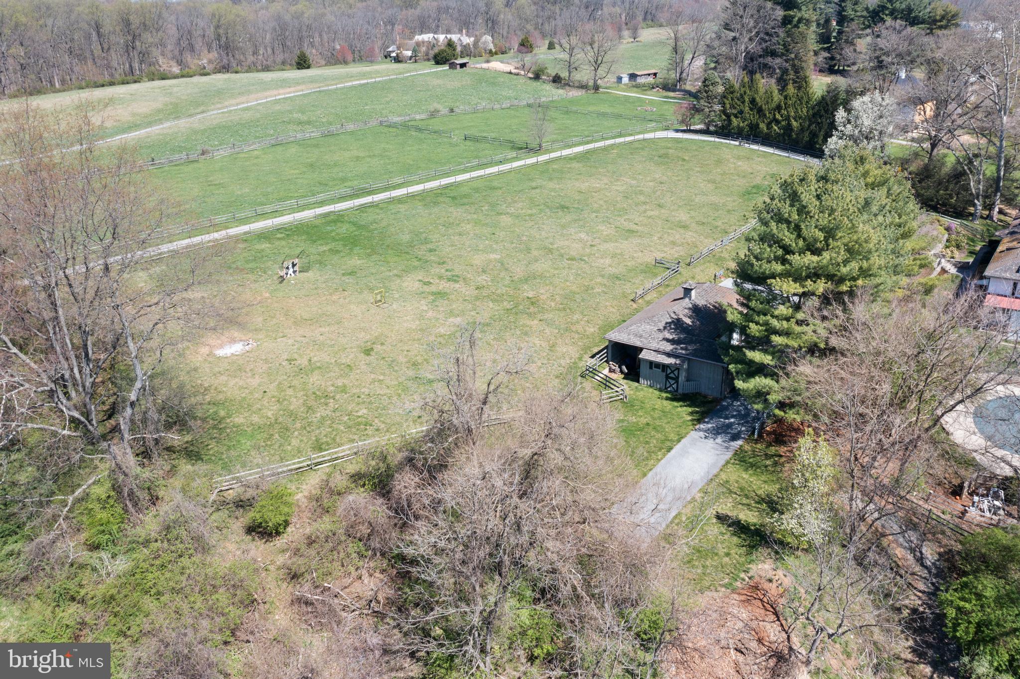 RADNOR HUNT - Residential