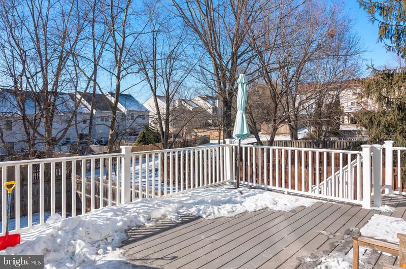 CONSTANT FRIENDSHIP - Residential