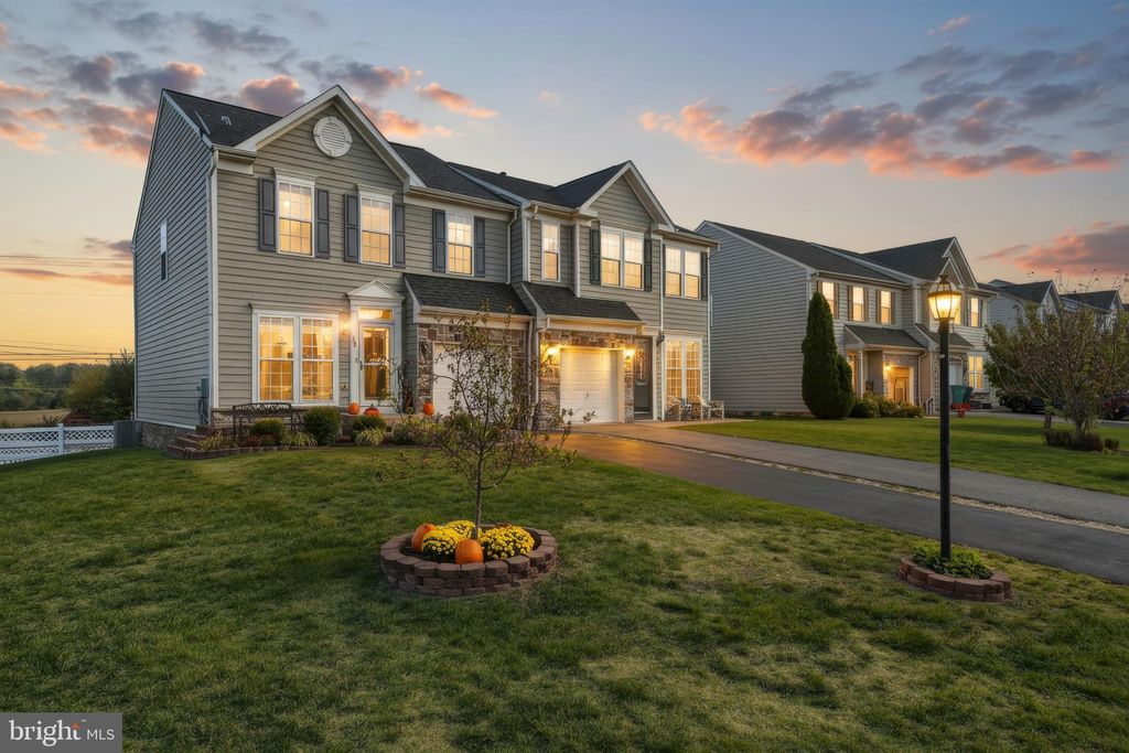 Photo of 259 Maple Dr, HANOVER, PA 17331 (MLS # PAAD2020886)