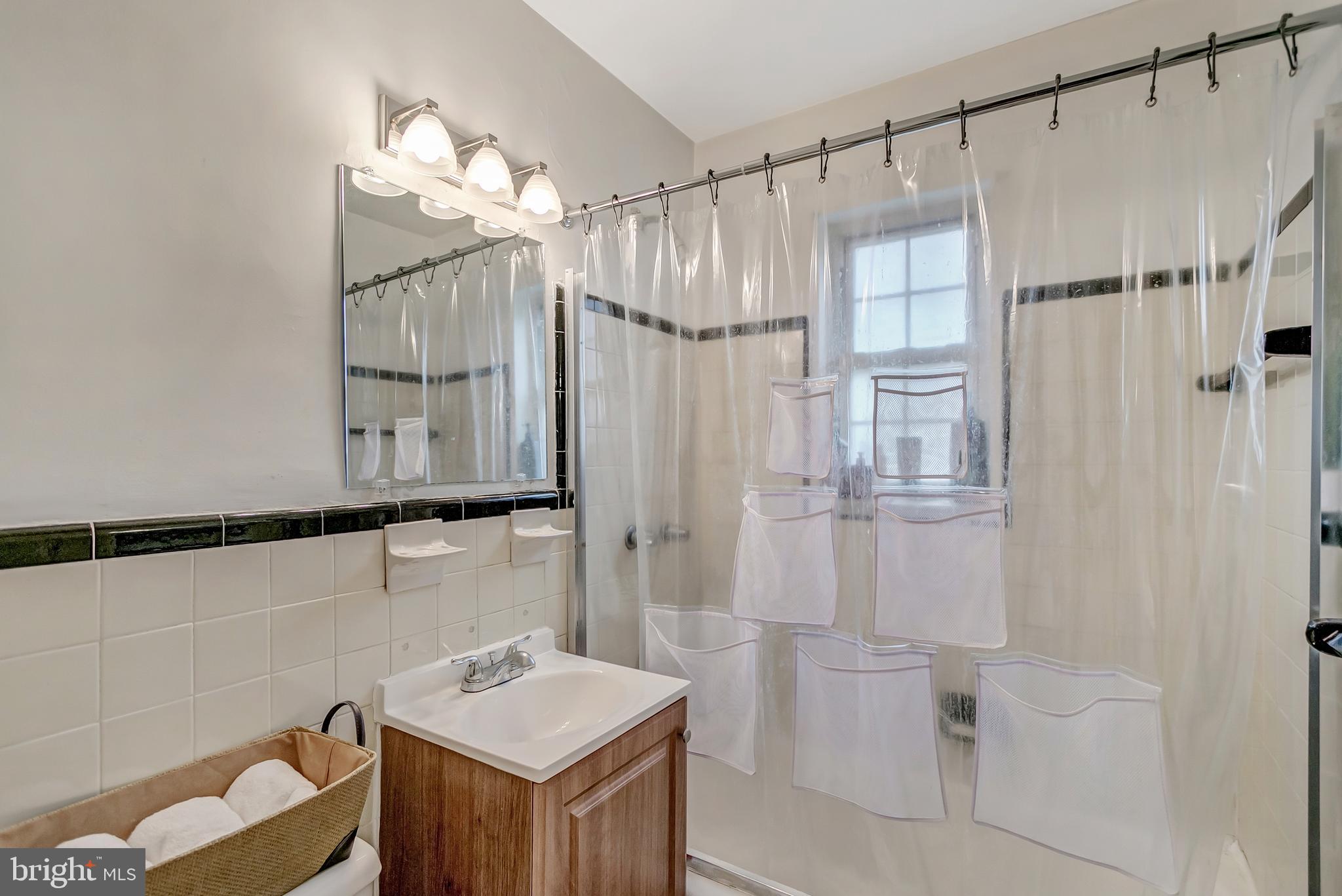 ARLINGTON HEIGHTS - Residential