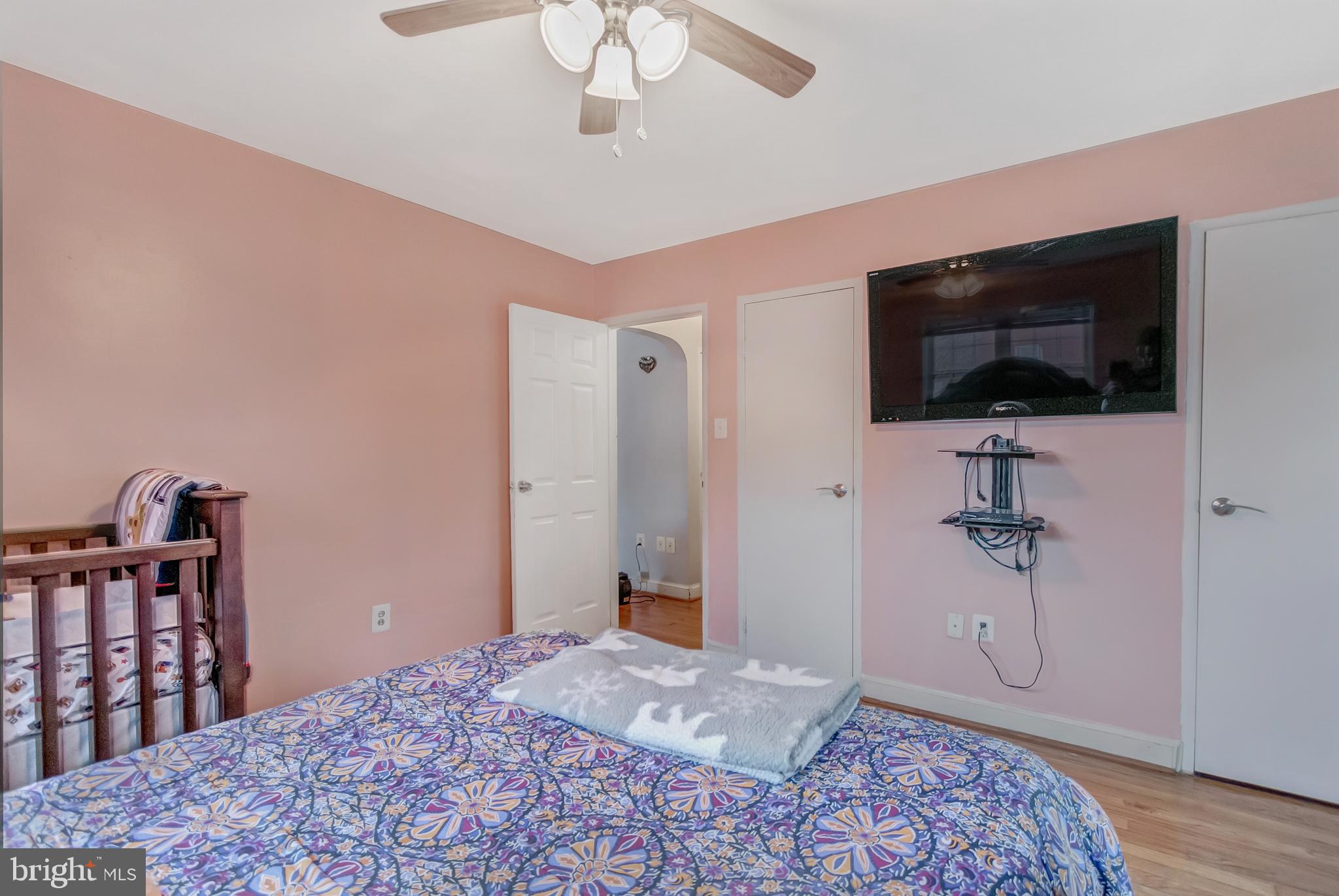 ARLINGTON HEIGHTS - Residential