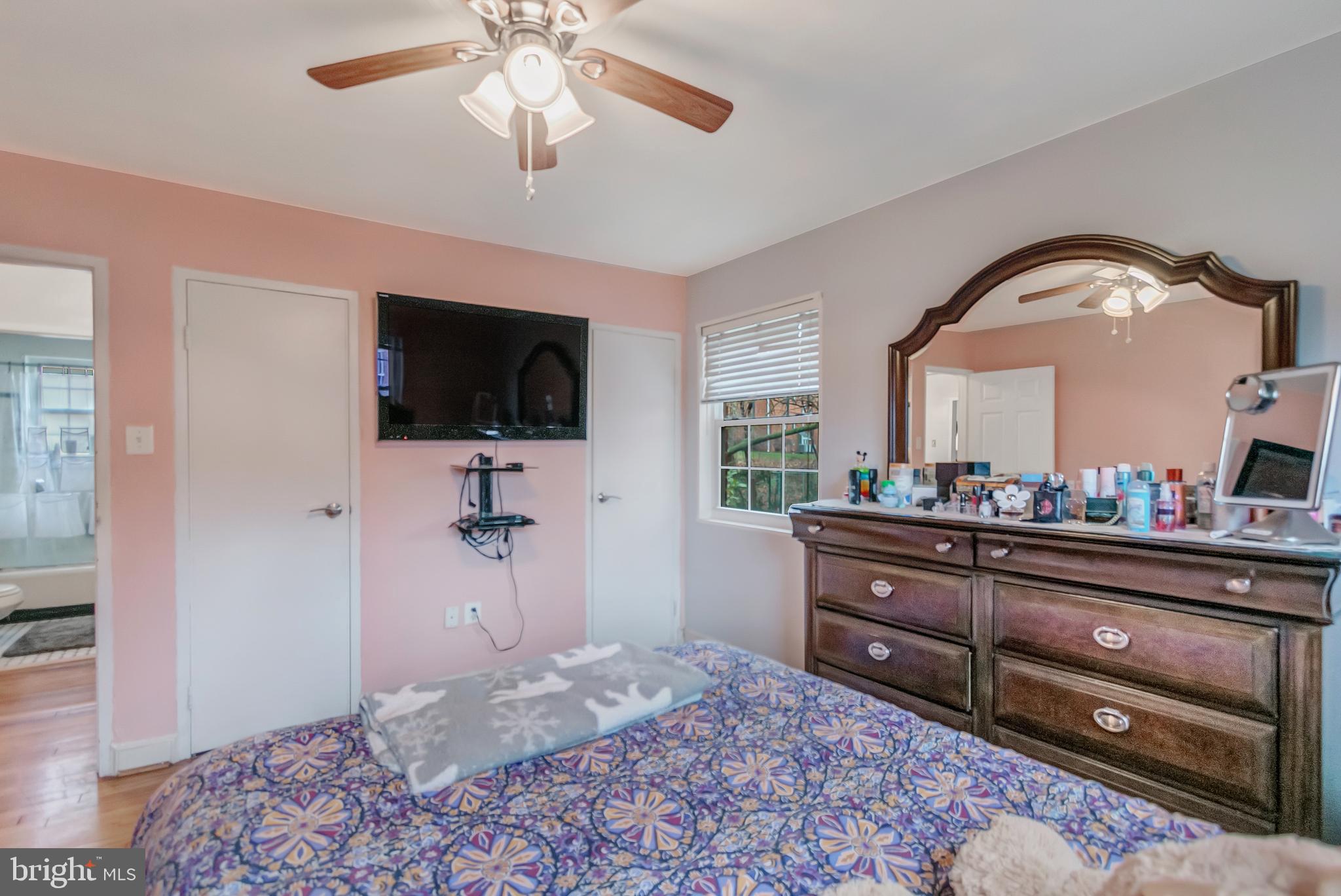 ARLINGTON HEIGHTS - Residential