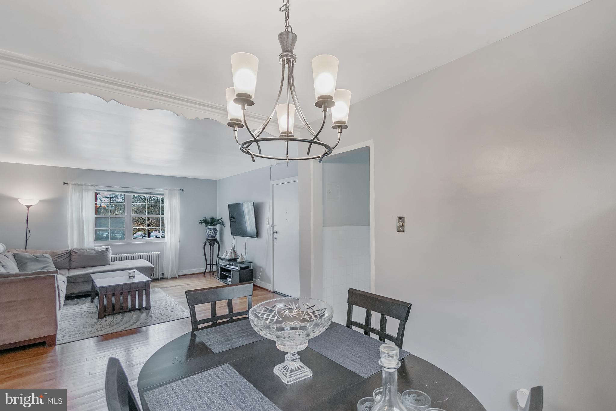 ARLINGTON HEIGHTS - Residential