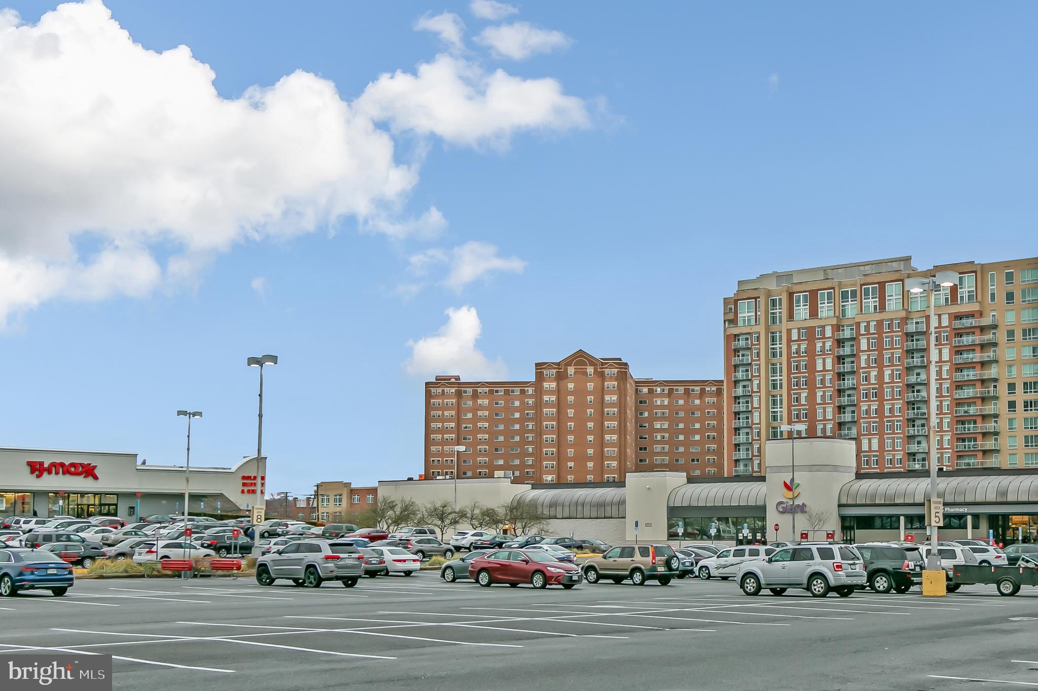 ARLINGTON HEIGHTS - Residential