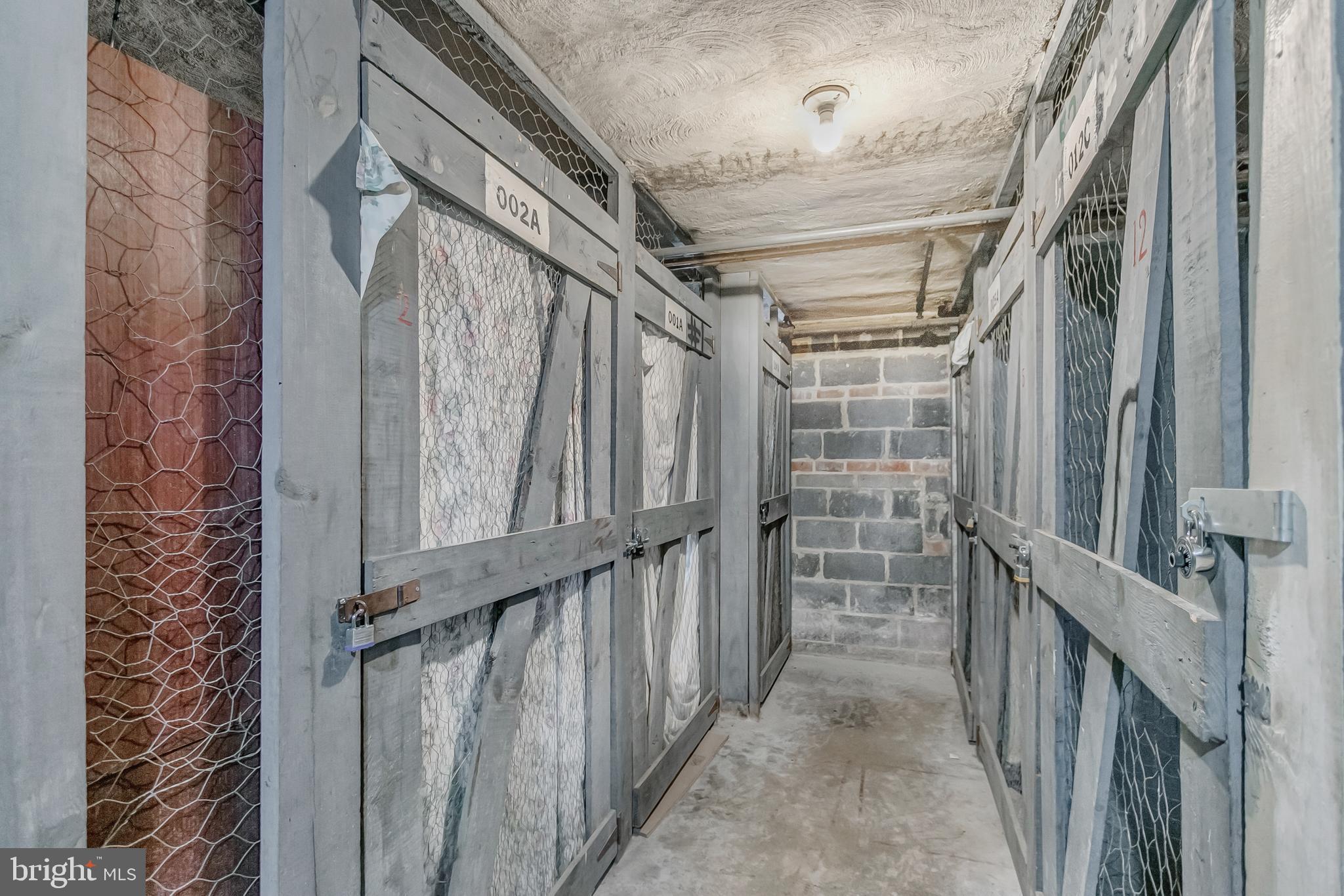 ARLINGTON HEIGHTS - Residential