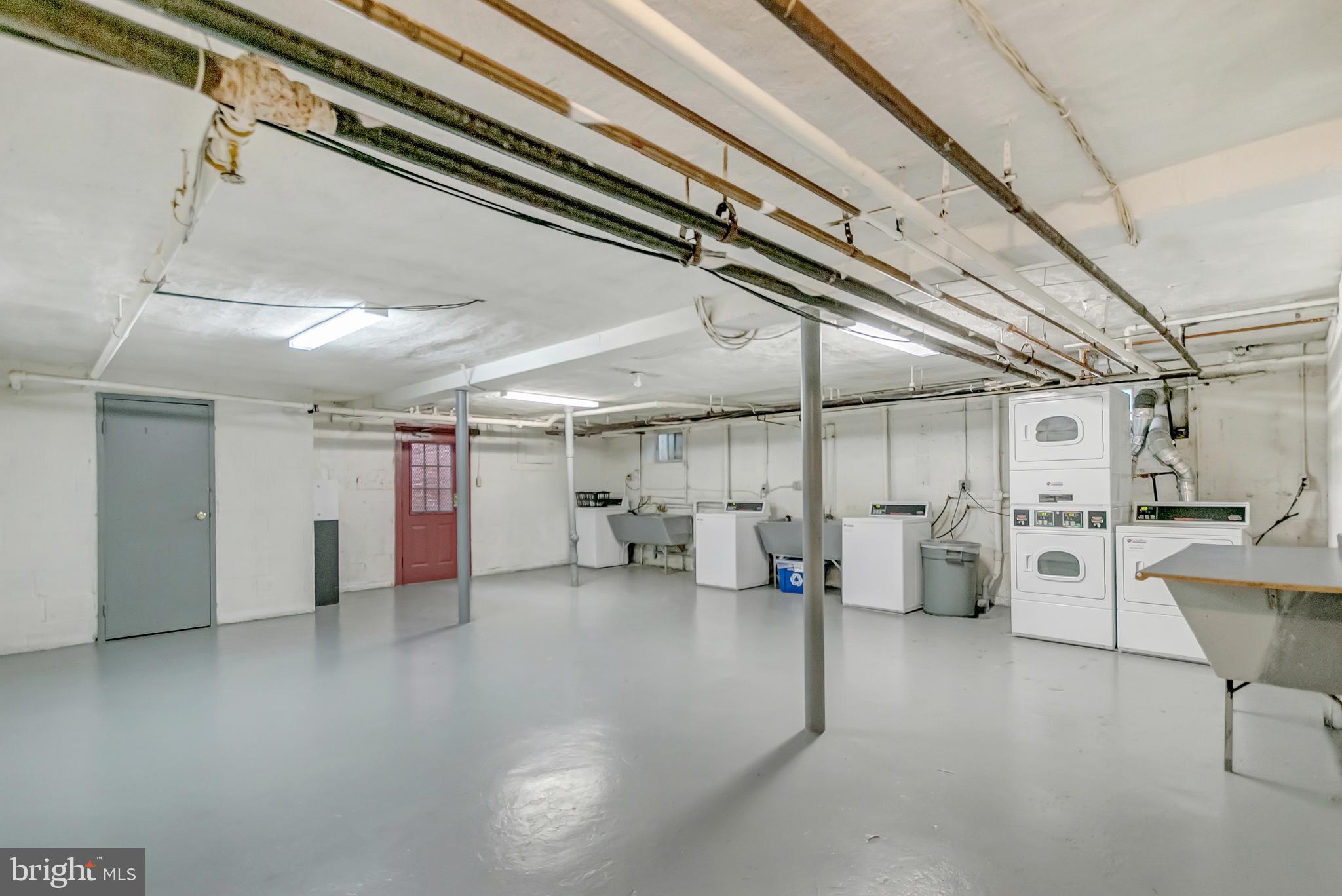 ARLINGTON HEIGHTS - Residential