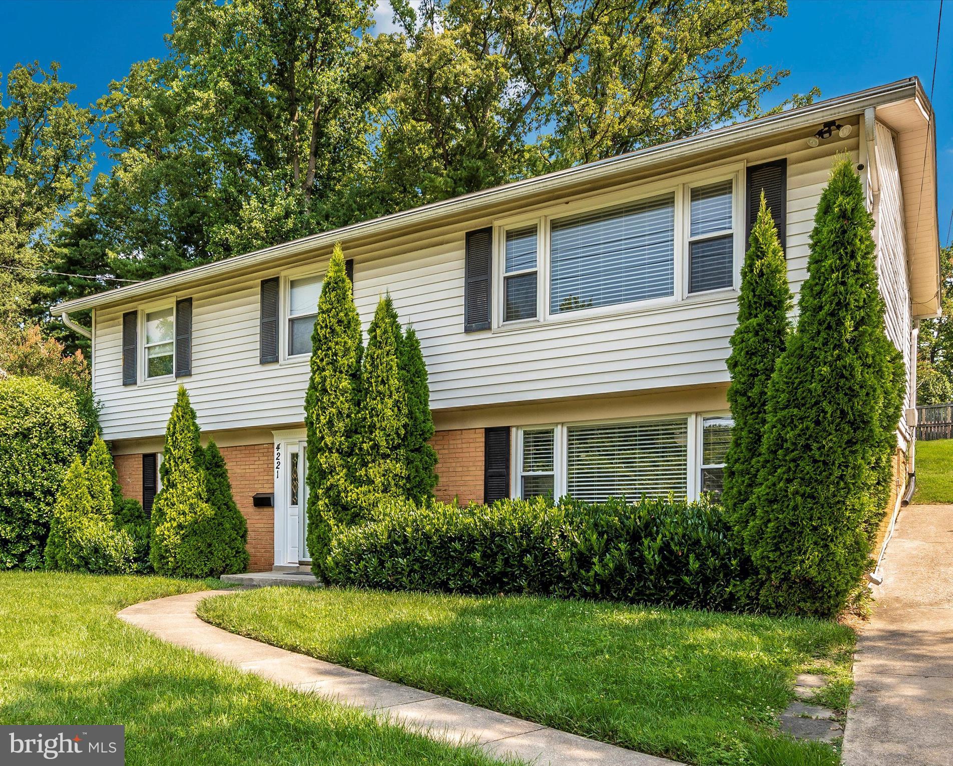 BEL PRE WOODS - Residential