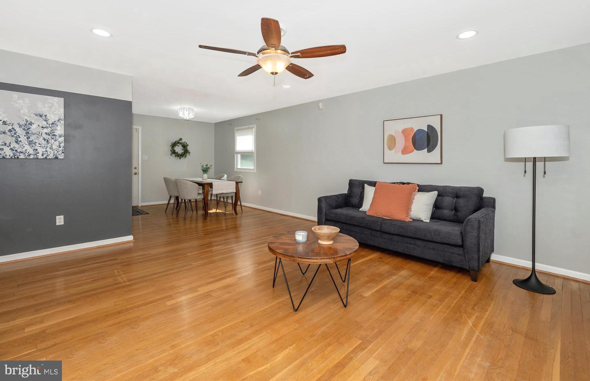 BEL PRE WOODS - Residential