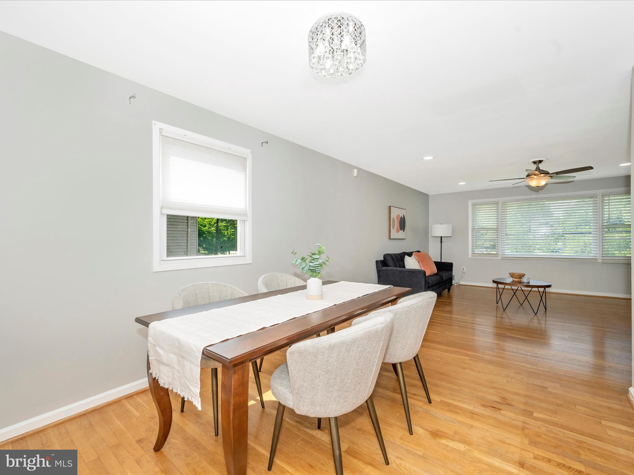 BEL PRE WOODS - Residential