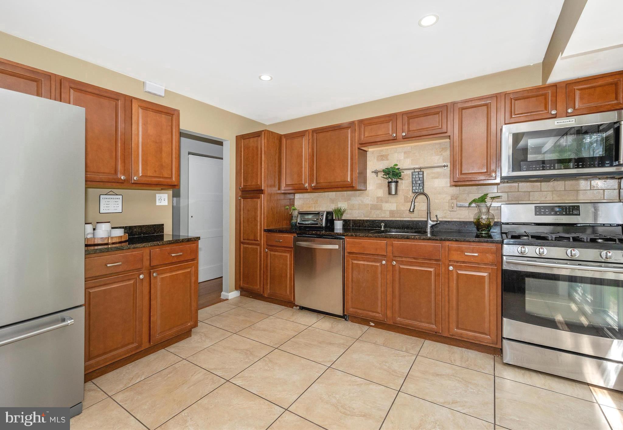 BEL PRE WOODS - Residential