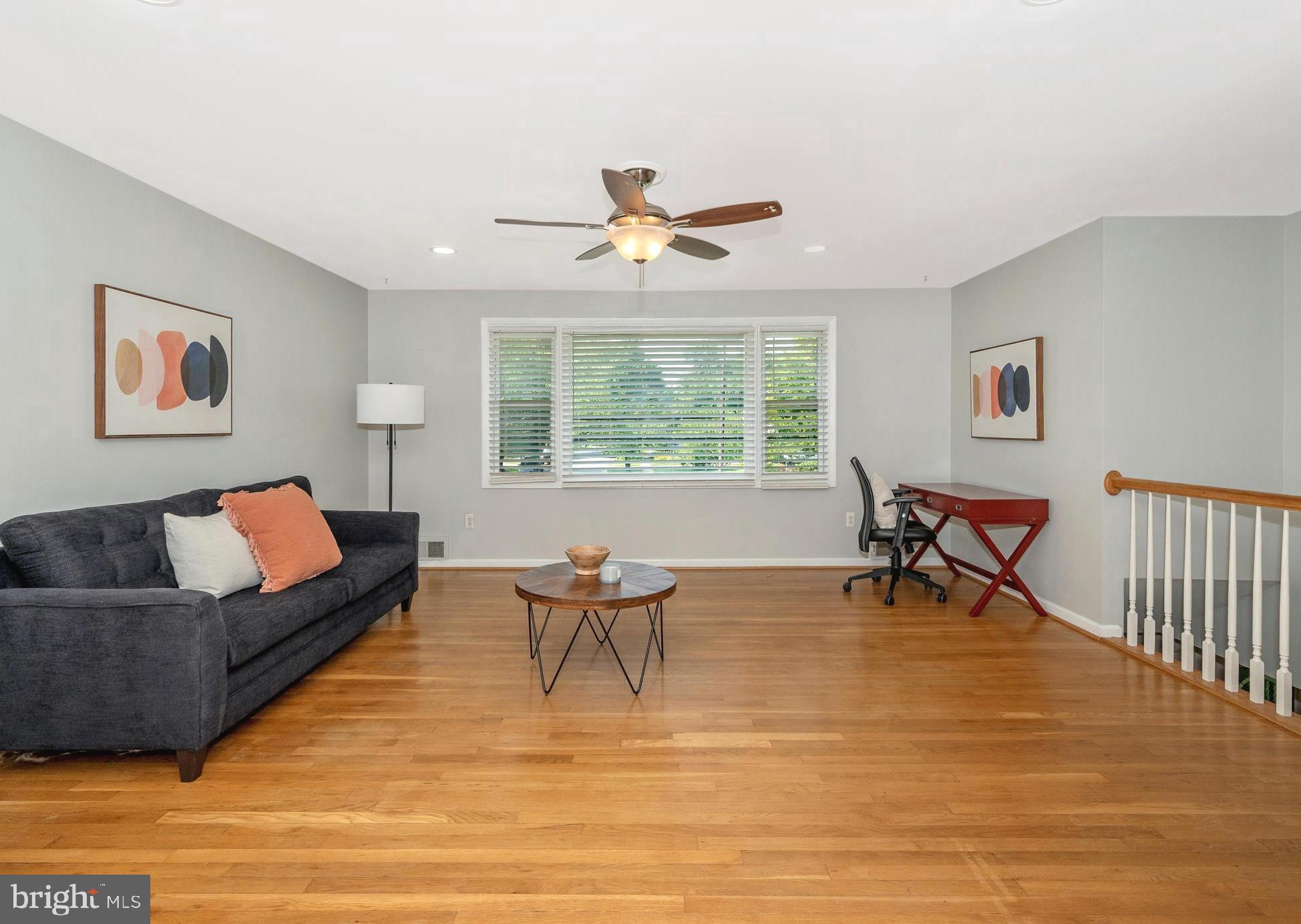 BEL PRE WOODS - Residential