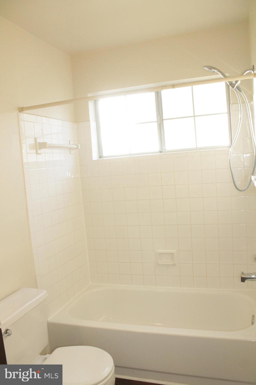 THE VISTAS - Residential