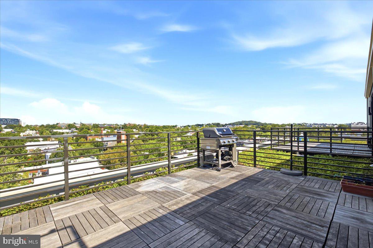 646 H STREET NE PH-1