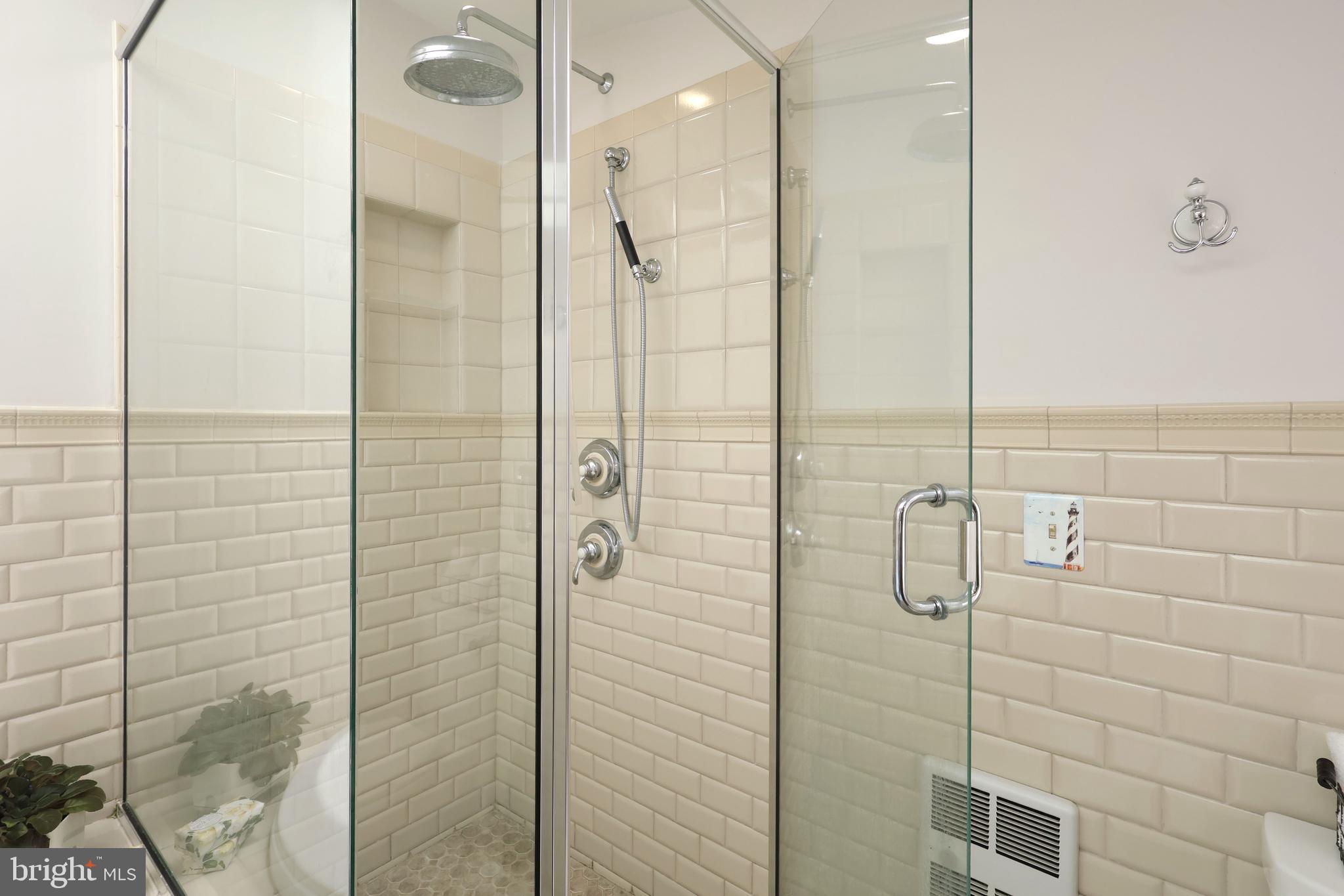 HOLMES-FOSTER - Residential