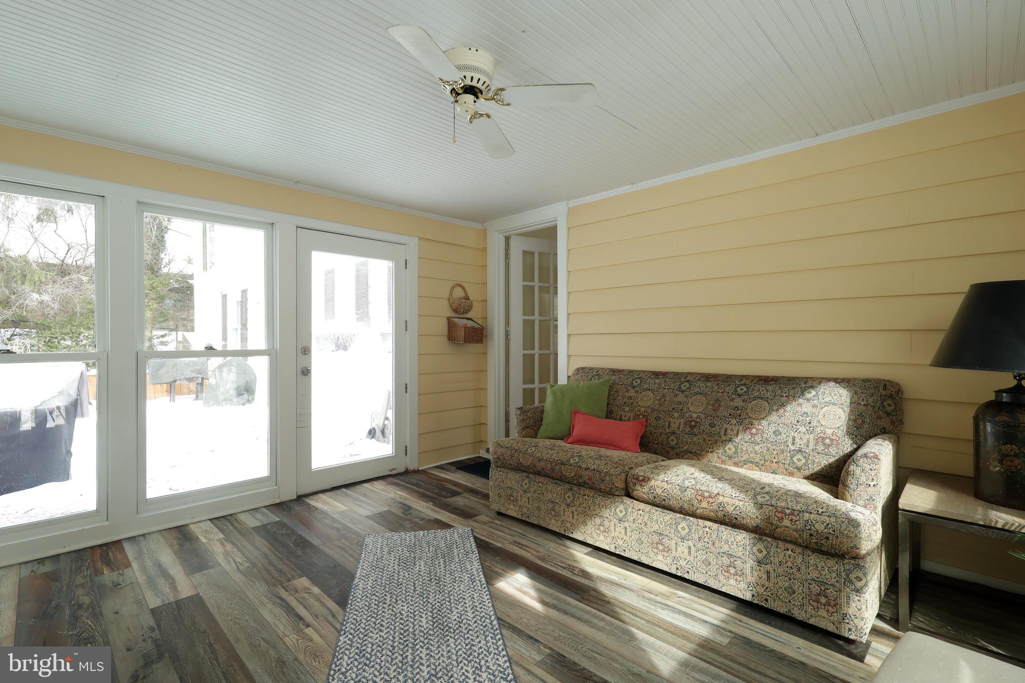 HOLMES-FOSTER - Residential