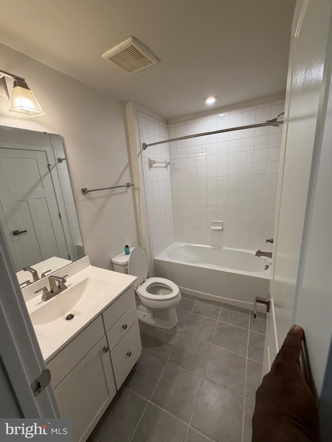 4906 CREST VIEW DRIVE