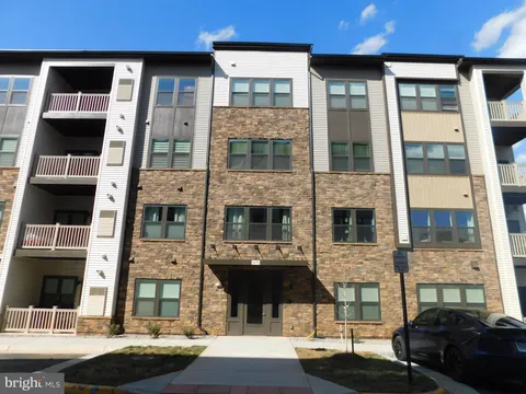 46294 Mount Milstead Terrace Unit 302, Sterling, VA 20164 - MLS#: VALO2090012