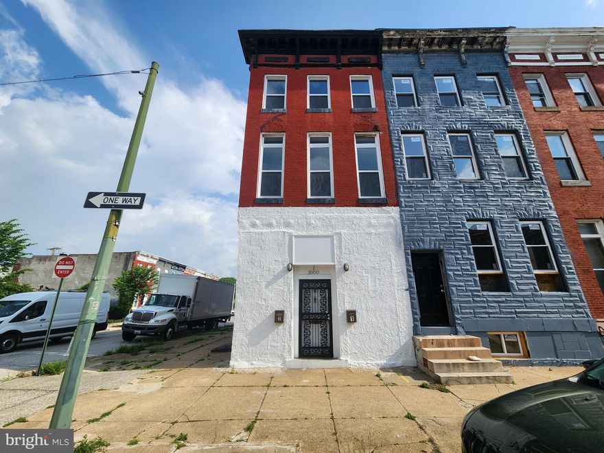 ONLINE AUCTION: Bidding begins 06/19/2025 @ 10:00 AM. Bidding ends 06/23/2025 @ 12:10 PM. List Price is Suggested Opening Bid. 3 Story End Unit Townhouse located in the Oliver area of Baltimore City. Property is set up as 2 units. Each unit is separately metered. Residents can enjoy the nearby attractions such as John Hopkins Hospital, all the attractions along N Charles St, Baltimore Symphony Orchestra, & +/- 2 miles to John Hopkins University. Easy Access to Major Traffic Artery I-83. Property is Vacant. Use side entrance when accessing the property. Deposit: $15,000.