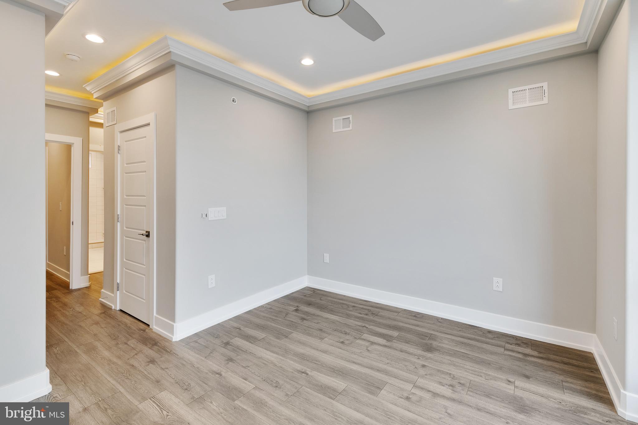 LOWER MOYAMENSING - Residential