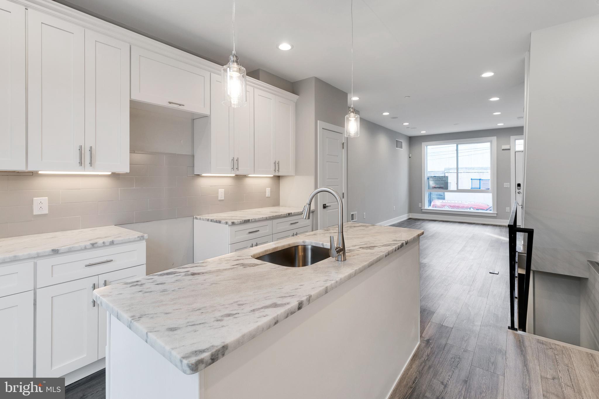 LOWER MOYAMENSING - Residential