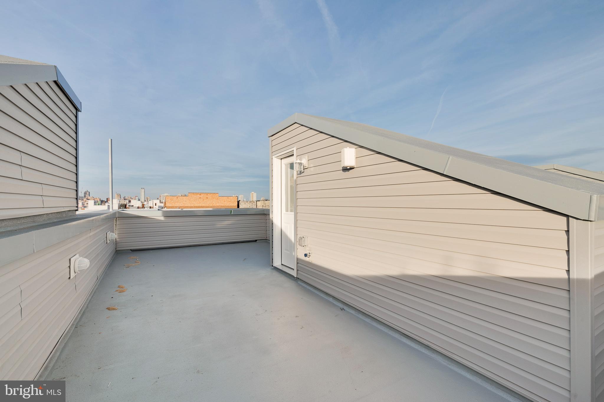 LOWER MOYAMENSING - Residential