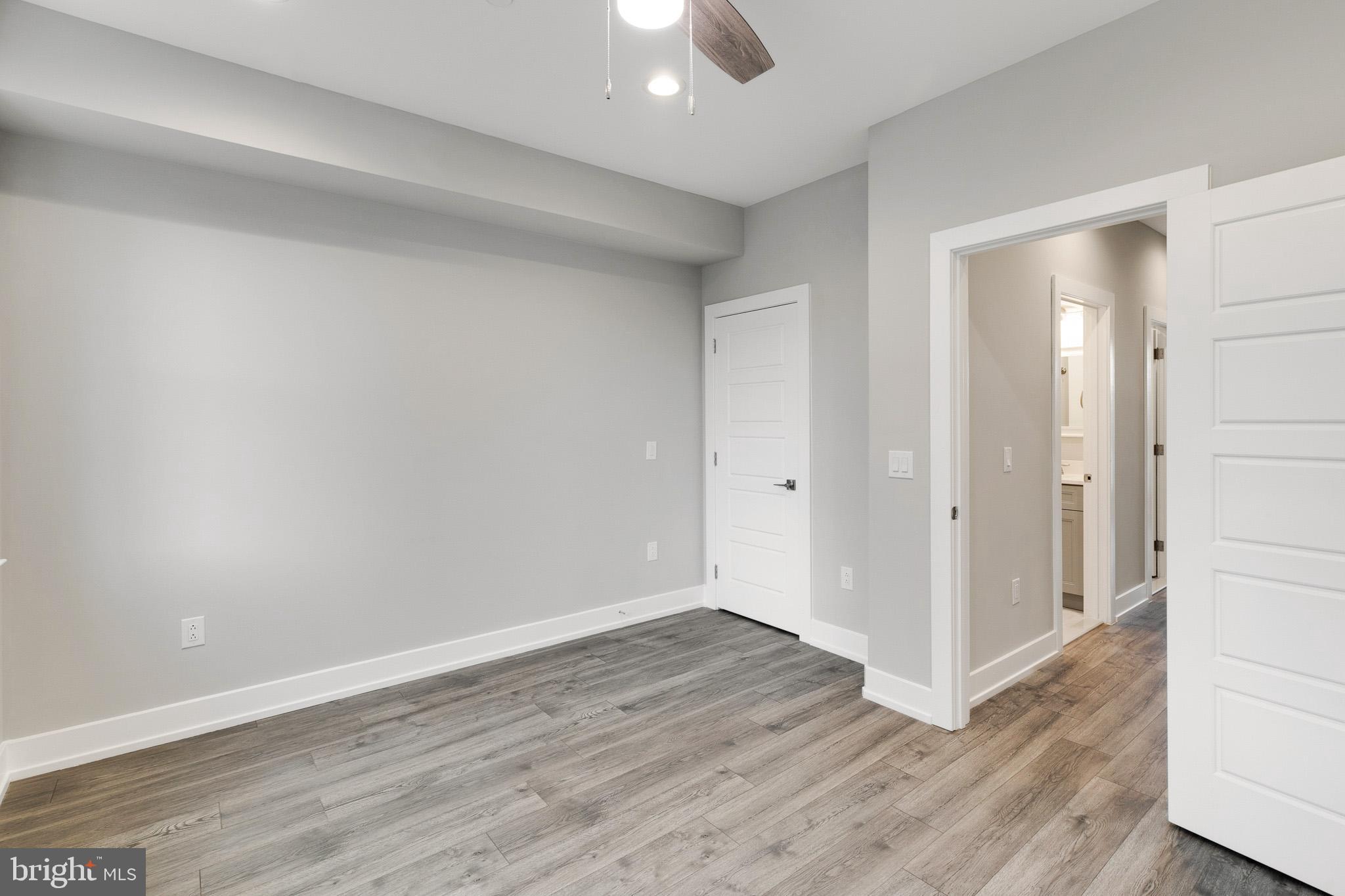 LOWER MOYAMENSING - Residential