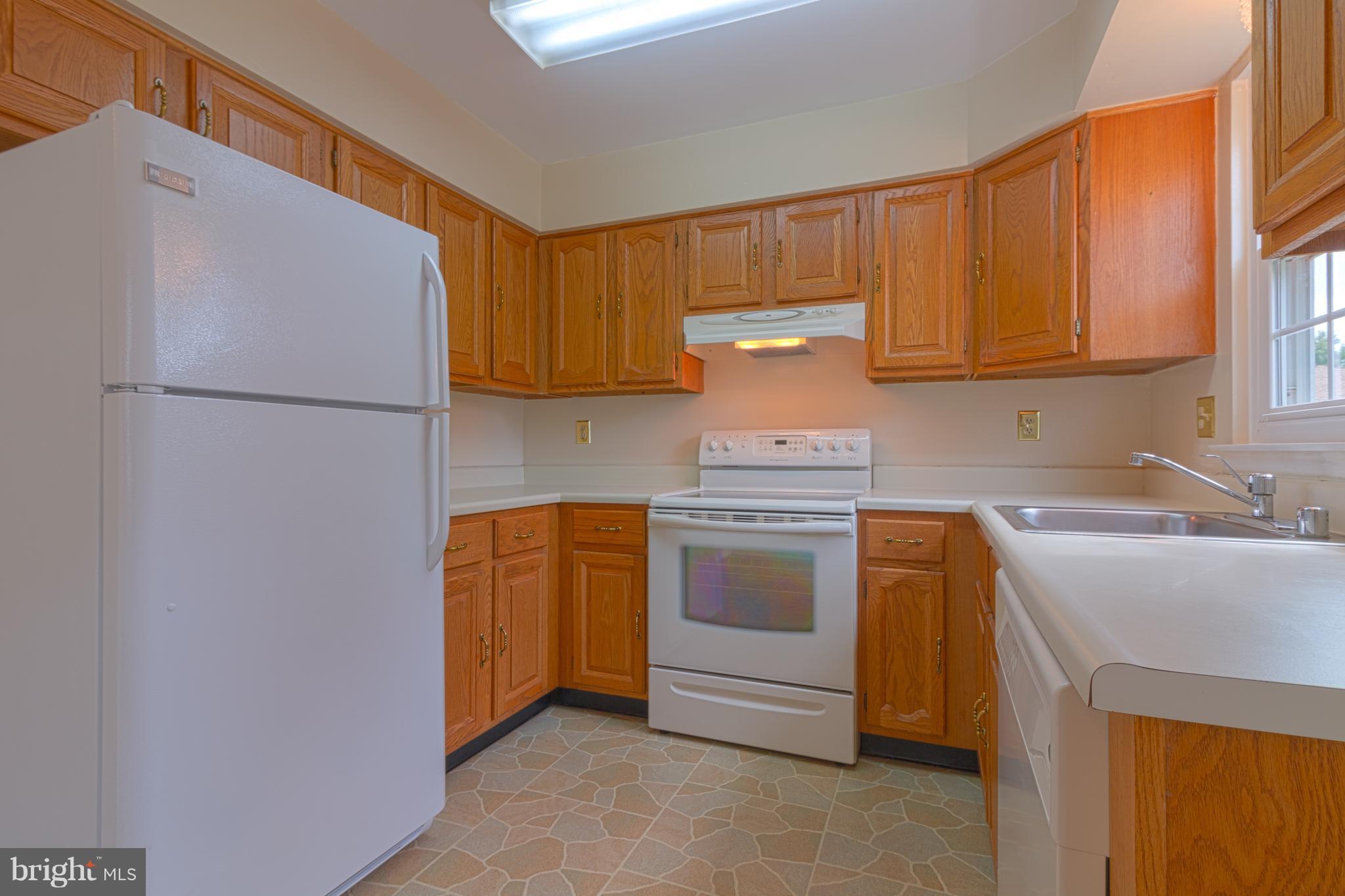 CRESTWOOD VILLAGE - Residential