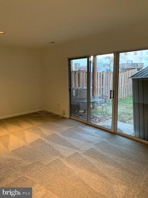 WILLIAMSBURG VILLAGE - Residential Lease