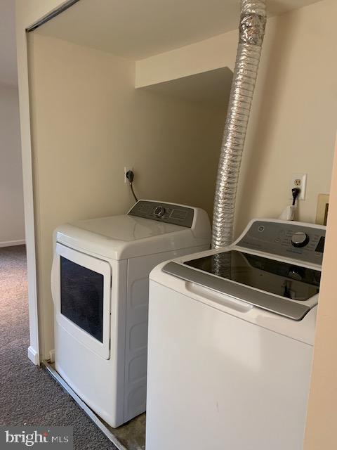 WILLIAMSBURG VILLAGE - Residential Lease