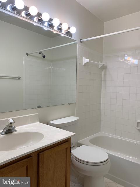 WILLIAMSBURG VILLAGE - Residential Lease