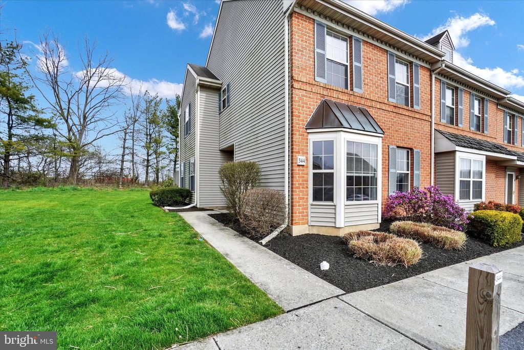 Photo of 344 Meetinghouse Lane, Lancaster, PA 17601 (MLS # PALA2048816)