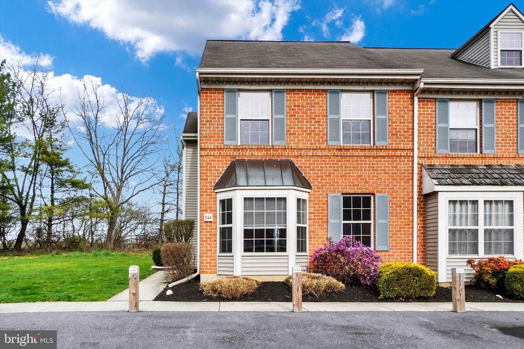 Photo of 344 Meetinghouse Lane, Lancaster, PA 17601 (MLS # PALA2048816)