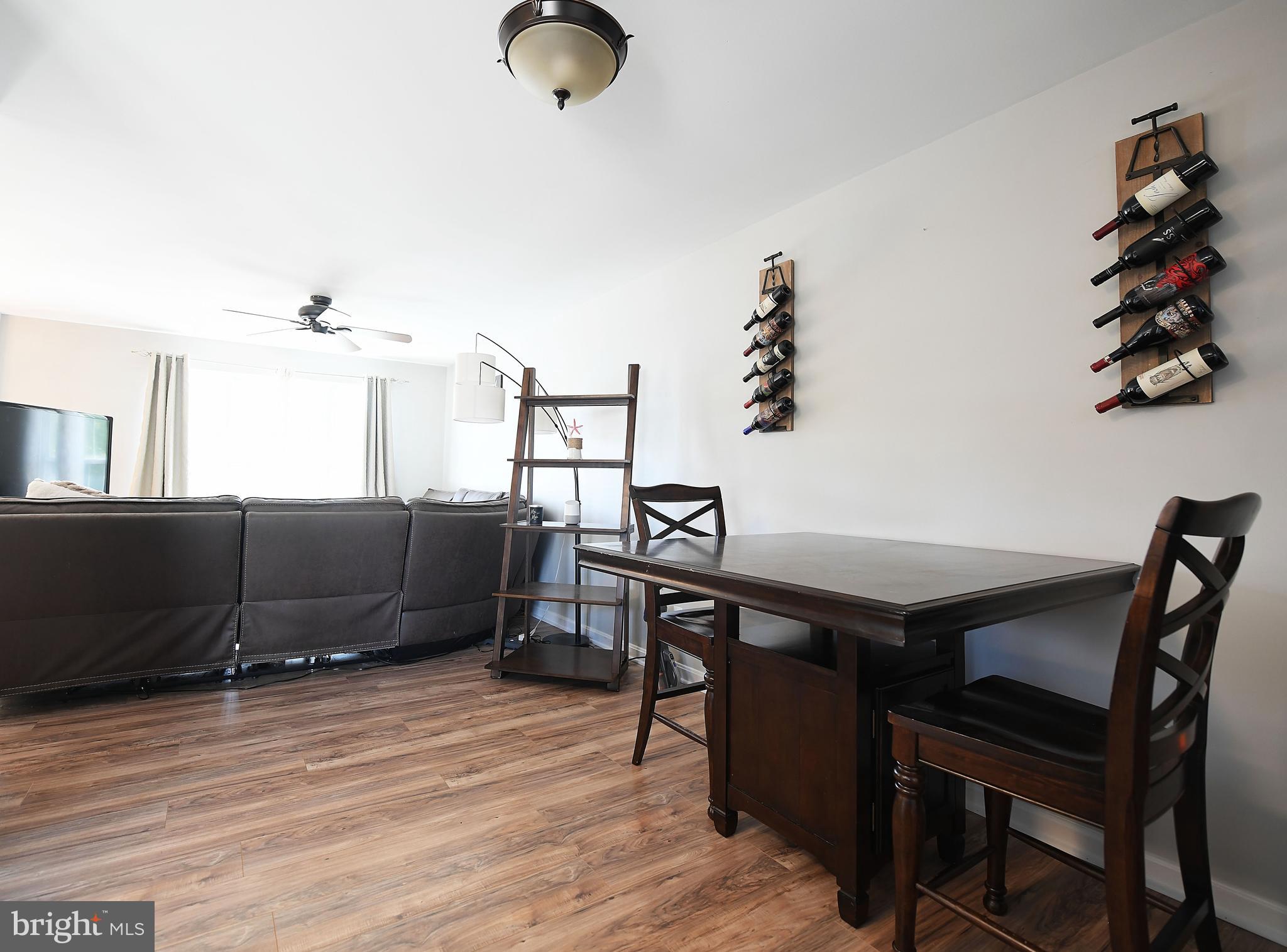 SENECA HARBOR - Residential