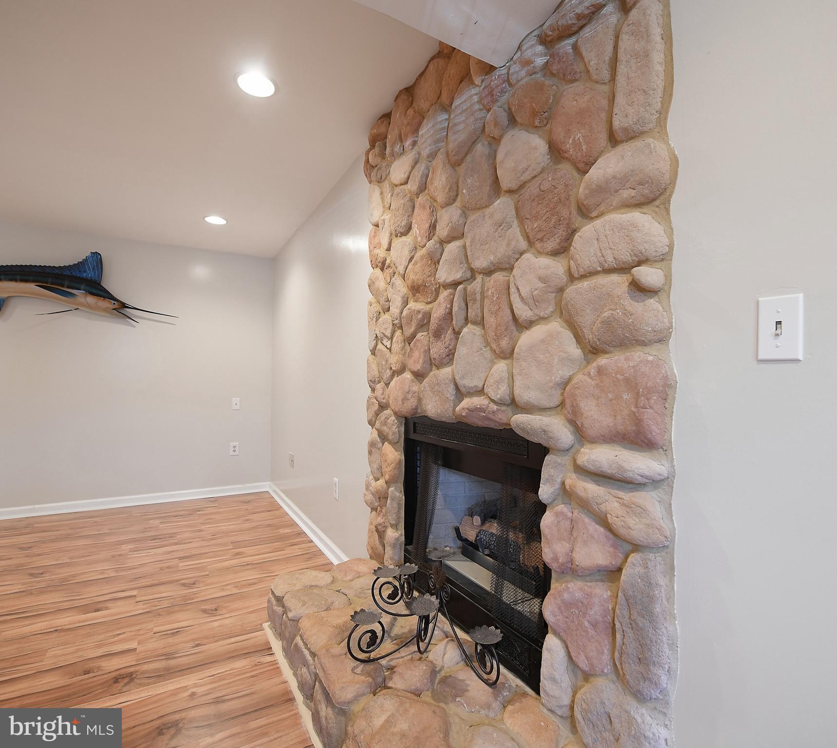 SENECA HARBOR - Residential