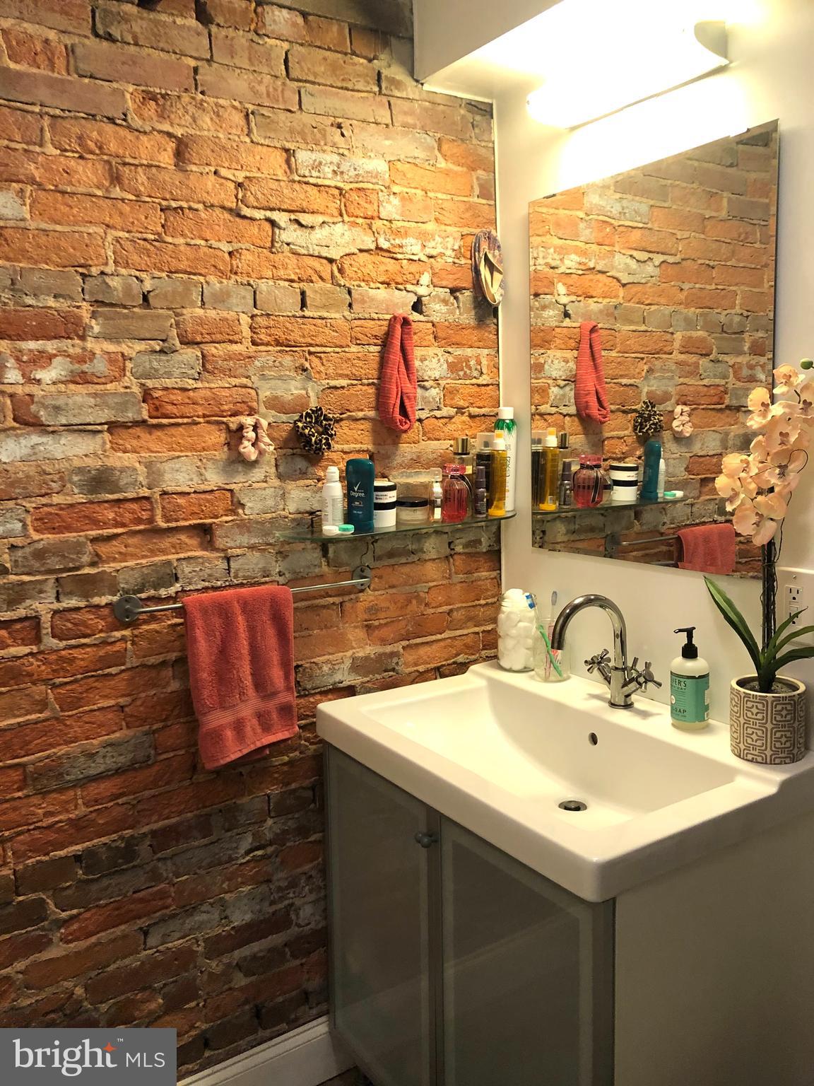 FEDERAL HILL HISTORIC DISTRICT - Residential Lease