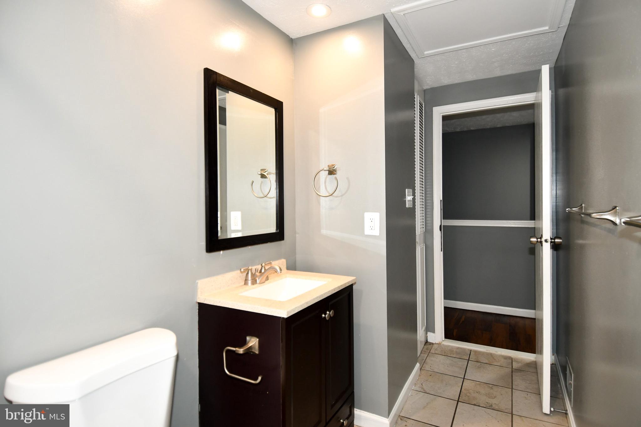 NEW BRITAIN - Residential Lease